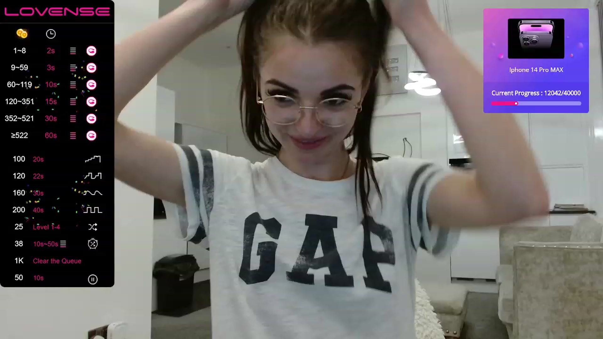 Gallery image thumbnail from White_Moon_X's myfreecams stream on, 04/08/2023, 20:26 image 10 of 20