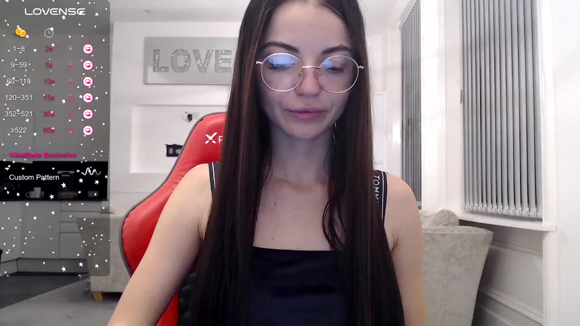 Gallery image thumbnail from White_Moon_X's myfreecams stream on, 11/16/2024, 20:57 image 2 of 20