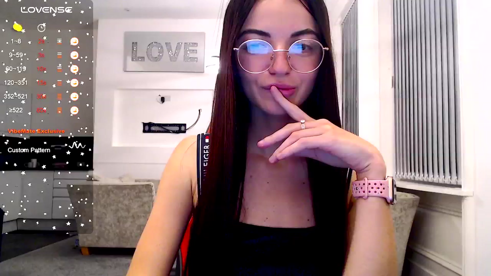 Gallery image thumbnail from White_Moon_X's myfreecams stream on, 11/16/2024, 23:30 image 12 of 20
