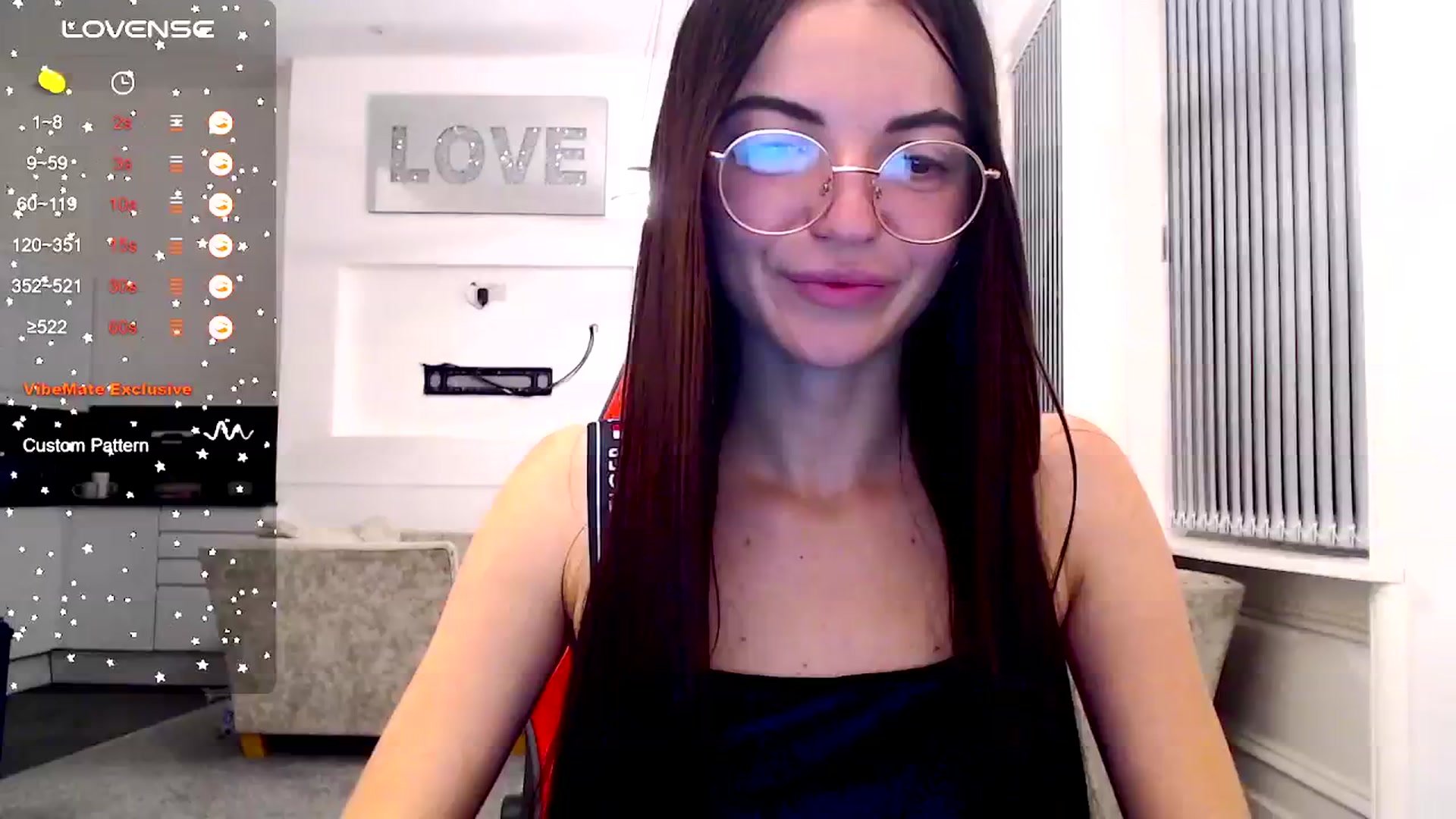 Gallery image thumbnail from White_Moon_X's myfreecams stream on, 11/16/2024, 23:30 image 19 of 20