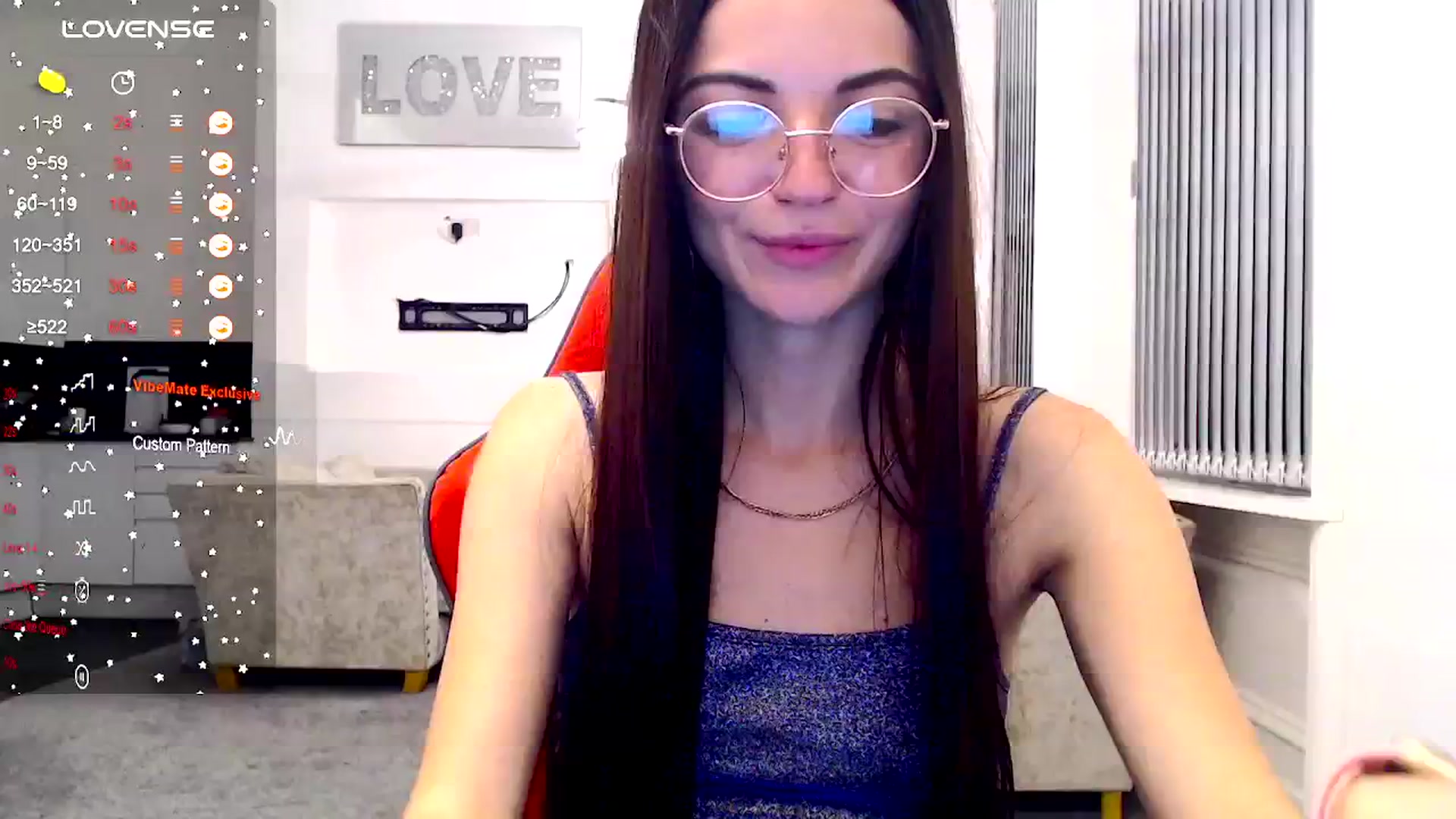 Gallery image thumbnail from White_Moon_X's myfreecams stream on, 11/17/2024, 19:59 image 16 of 20