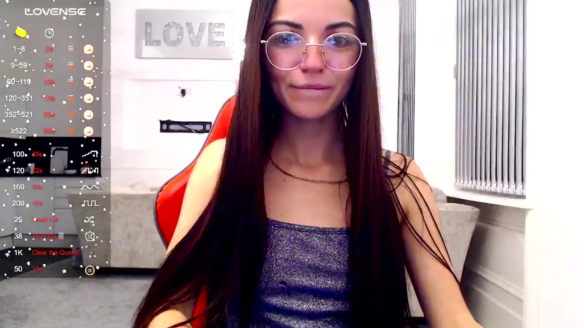 Gallery image thumbnail from White_Moon_X's myfreecams stream on, 11/17/2024, 19:59 image 3 of 20