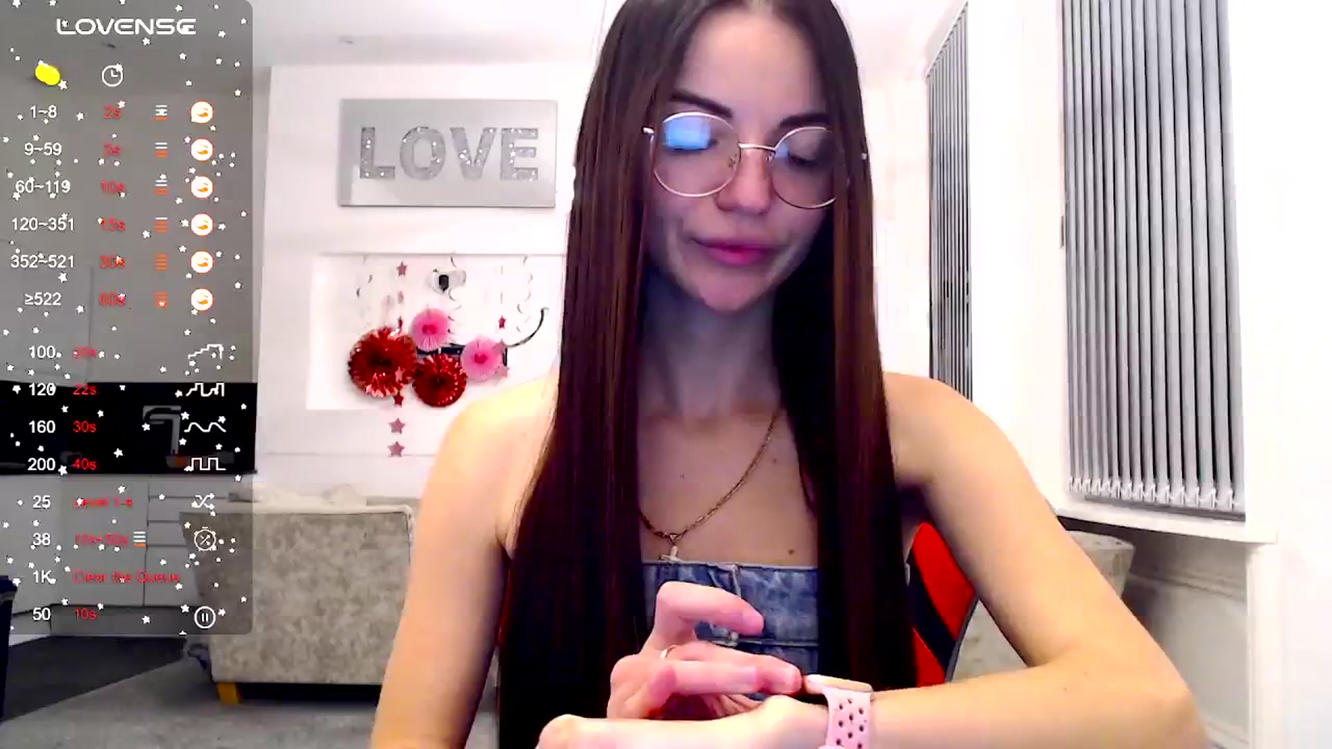 Gallery image thumbnail from White_Moon_X's myfreecams stream on, 11/20/2024, 21:13 image 2 of 20