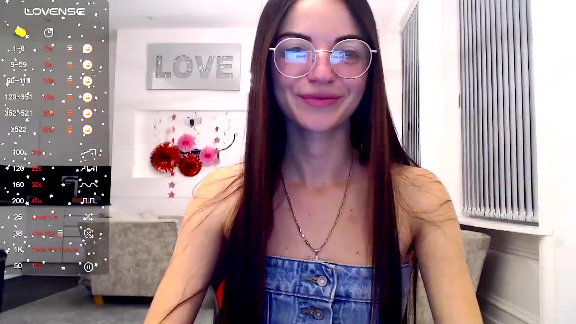 Gallery image thumbnail from White_Moon_X's myfreecams stream on, 11/20/2024, 21:13 image 9 of 20