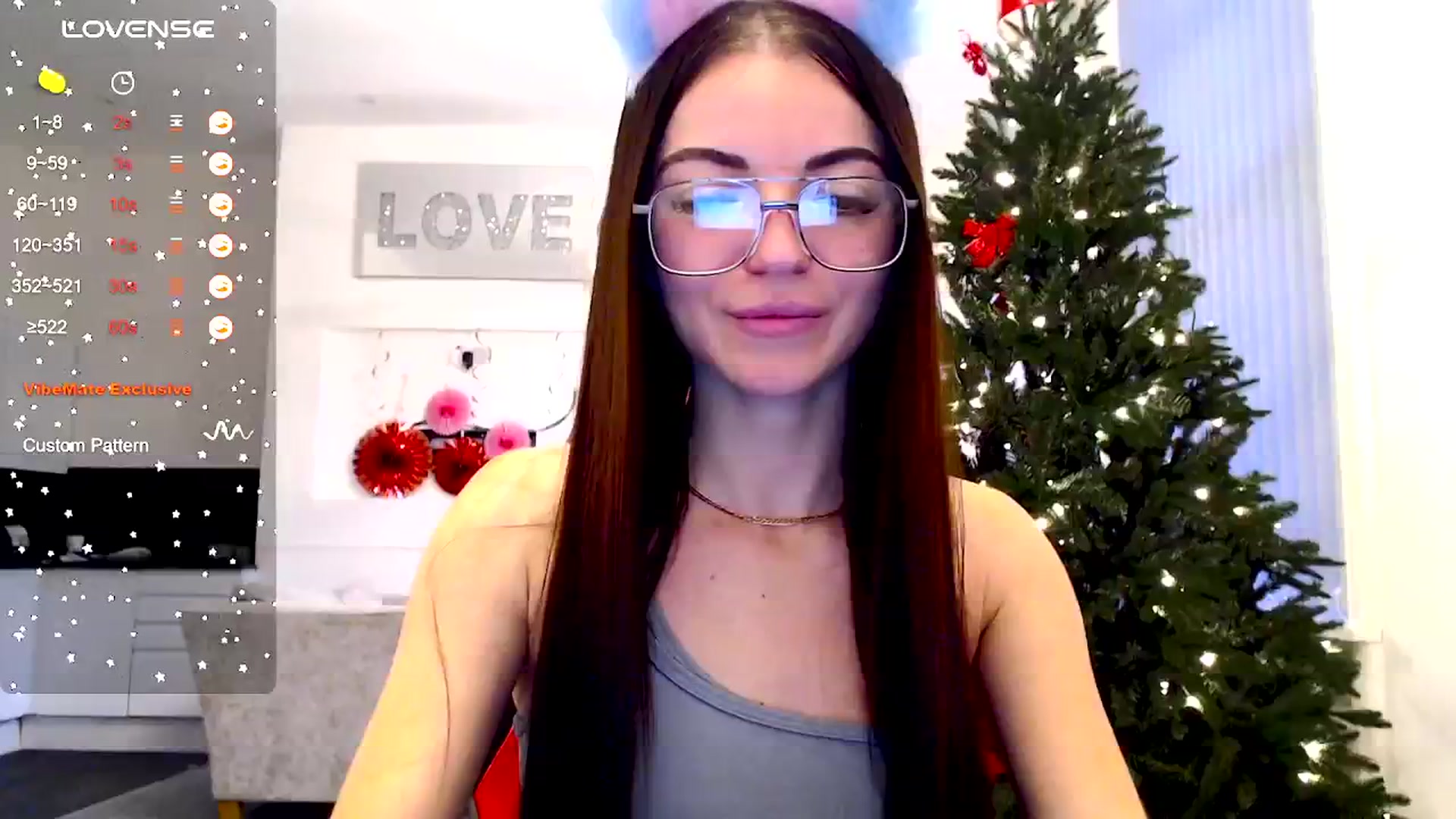 Gallery image thumbnail from White_Moon_X's myfreecams stream on, 12/24/2024, 16:03 image 10 of 20