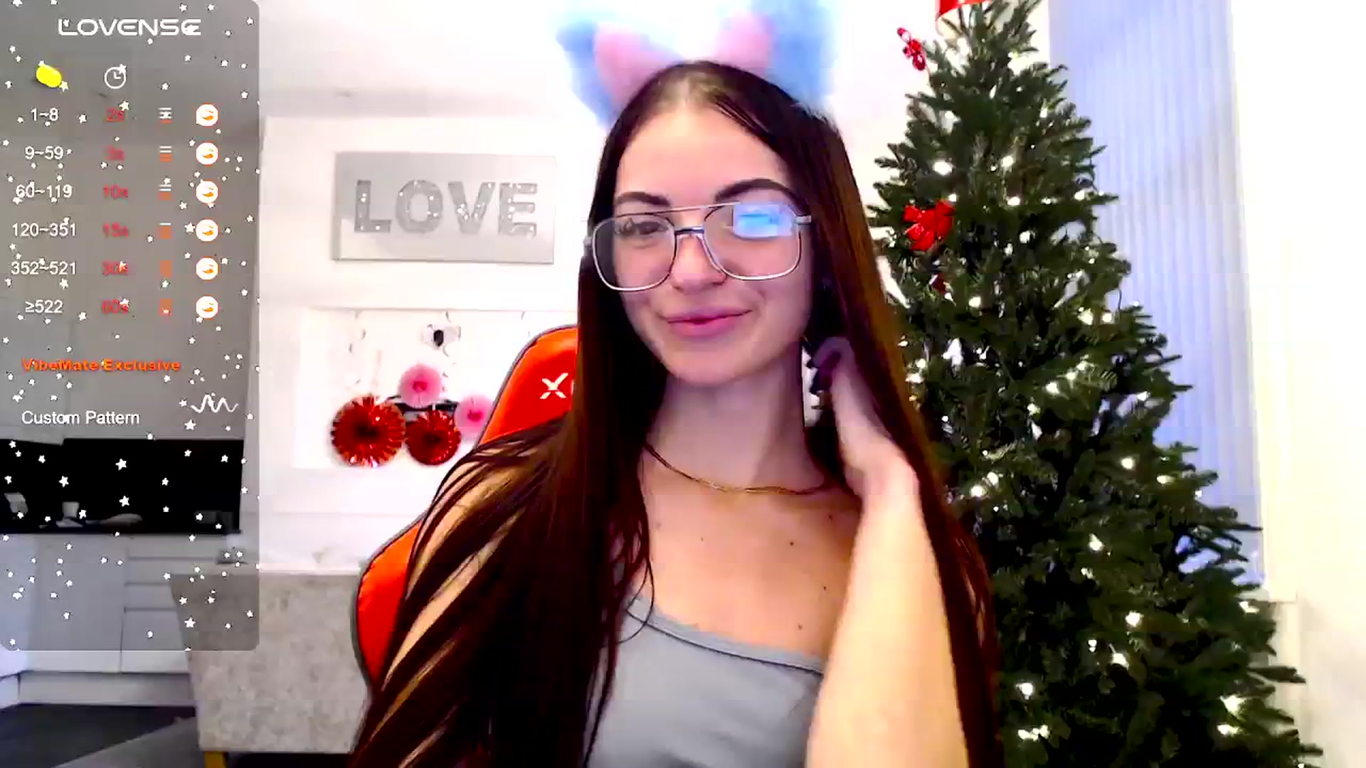 Gallery image thumbnail from White_Moon_X's myfreecams stream on, 12/24/2024, 16:03 image 11 of 20