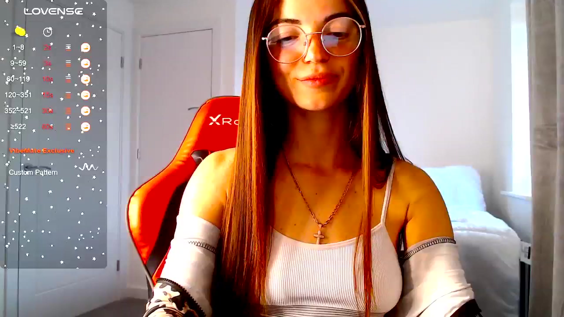 Gallery image thumbnail from White_Moon_X's myfreecams stream on, 04/20/2025, 18:42 image 9 of 20