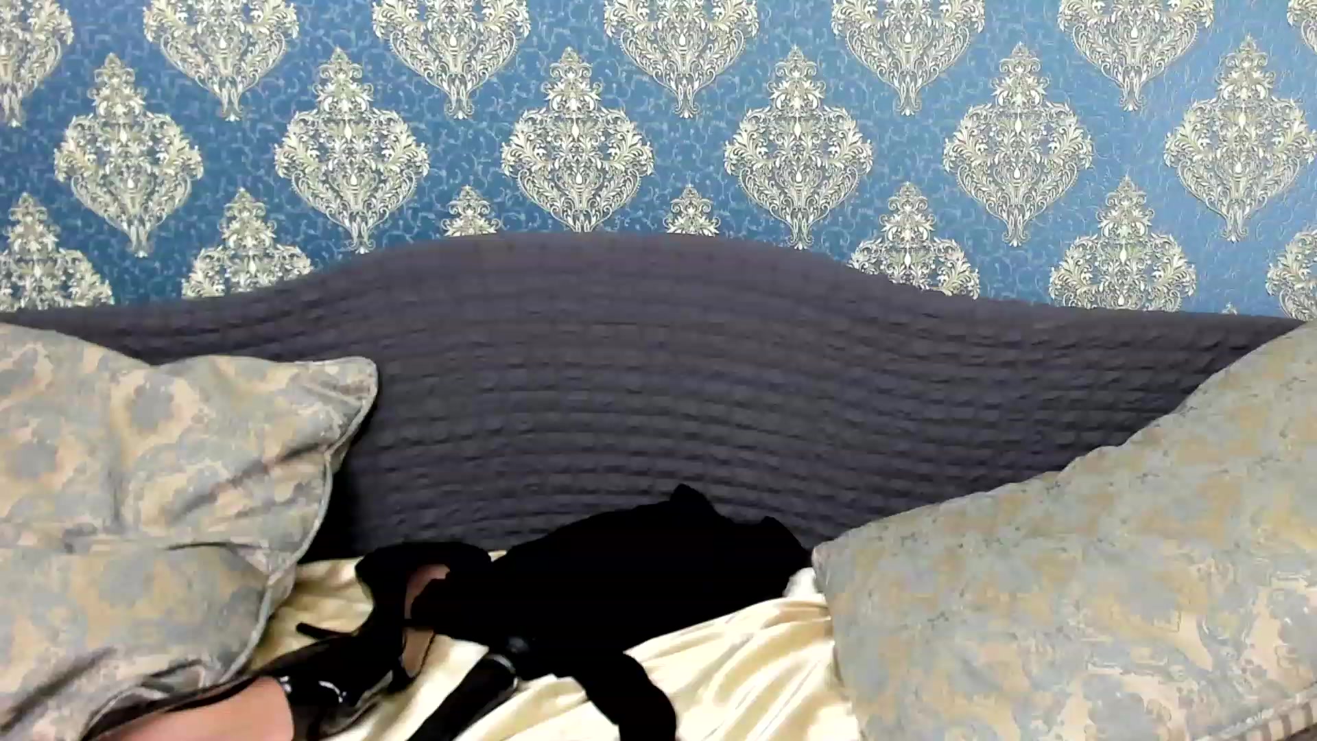 Gallery image thumbnail from White_Pie's myfreecams stream on, 11/14/2022, 12:23 image 19 of 20