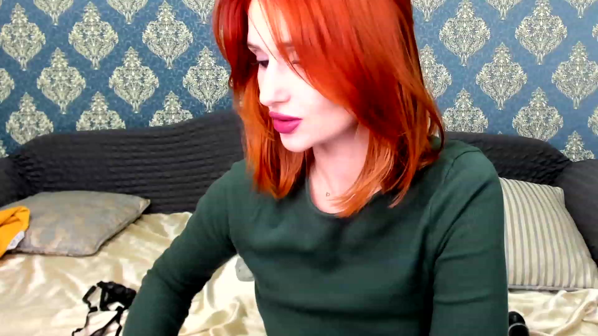 Gallery image thumbnail from White_Pie's myfreecams stream on, 11/21/2022, 14:45 image 14 of 20