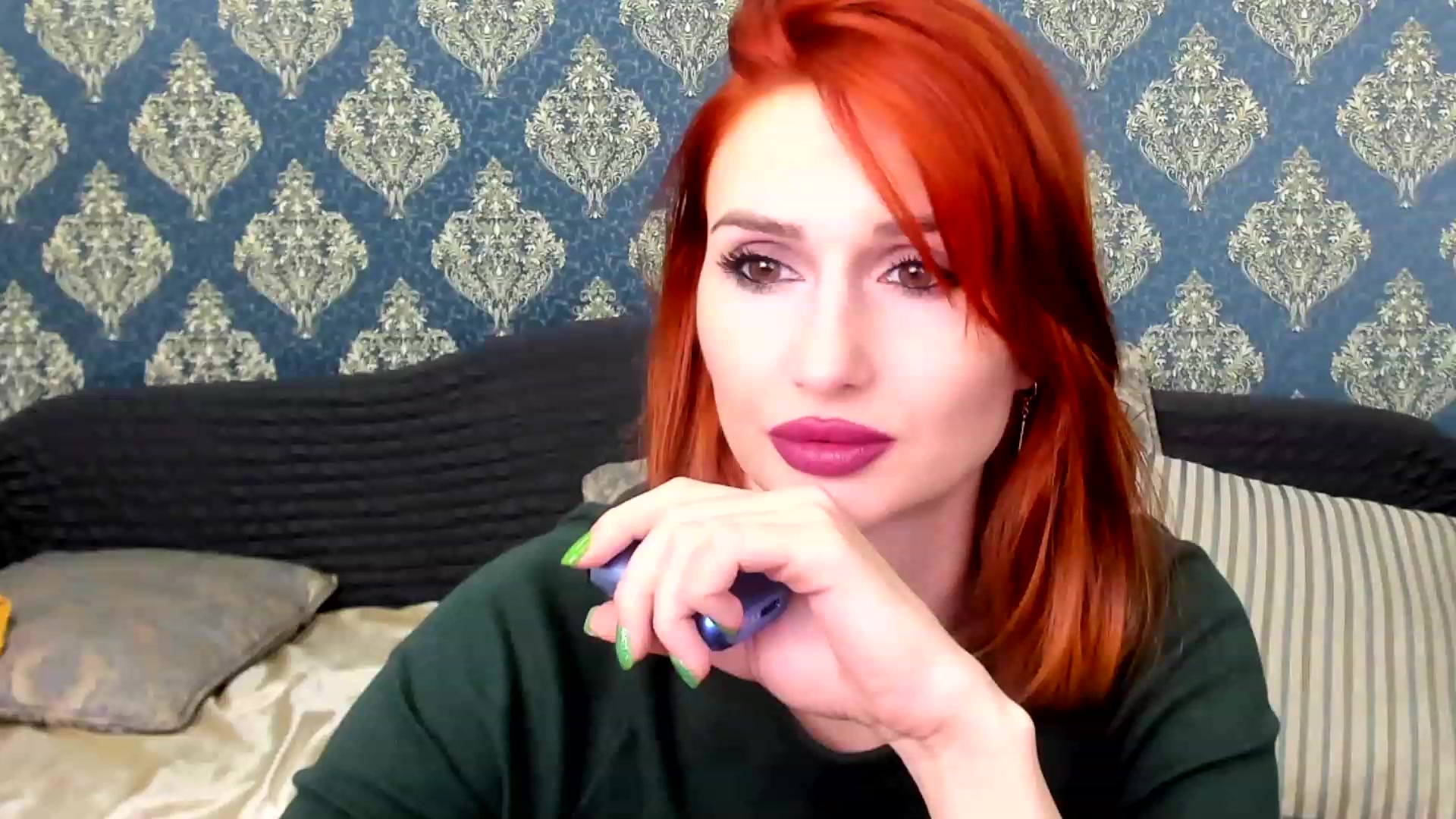 Gallery image thumbnail from White_Pie's myfreecams stream on, 11/21/2022, 14:45 image 9 of 20