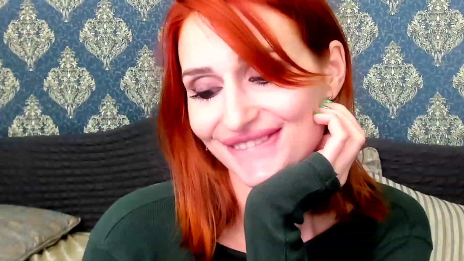 Gallery image thumbnail from White_Pie's myfreecams stream on, 11/21/2022, 16:31 image 12 of 20