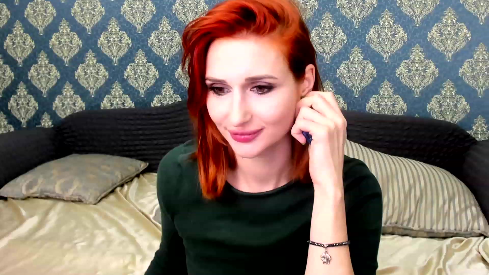 Gallery image thumbnail from White_Pie's myfreecams stream on, 11/21/2022, 16:31 image 16 of 20