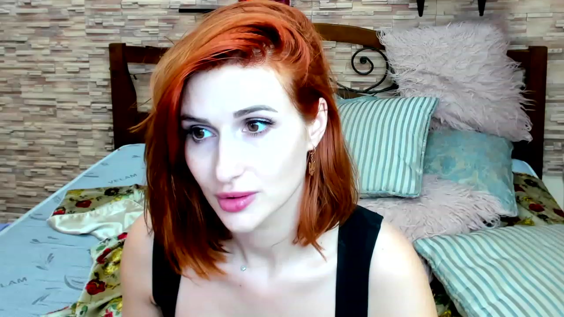 Gallery image thumbnail from White_Pie's myfreecams stream on, 11/26/2022, 15:05 image 17 of 20