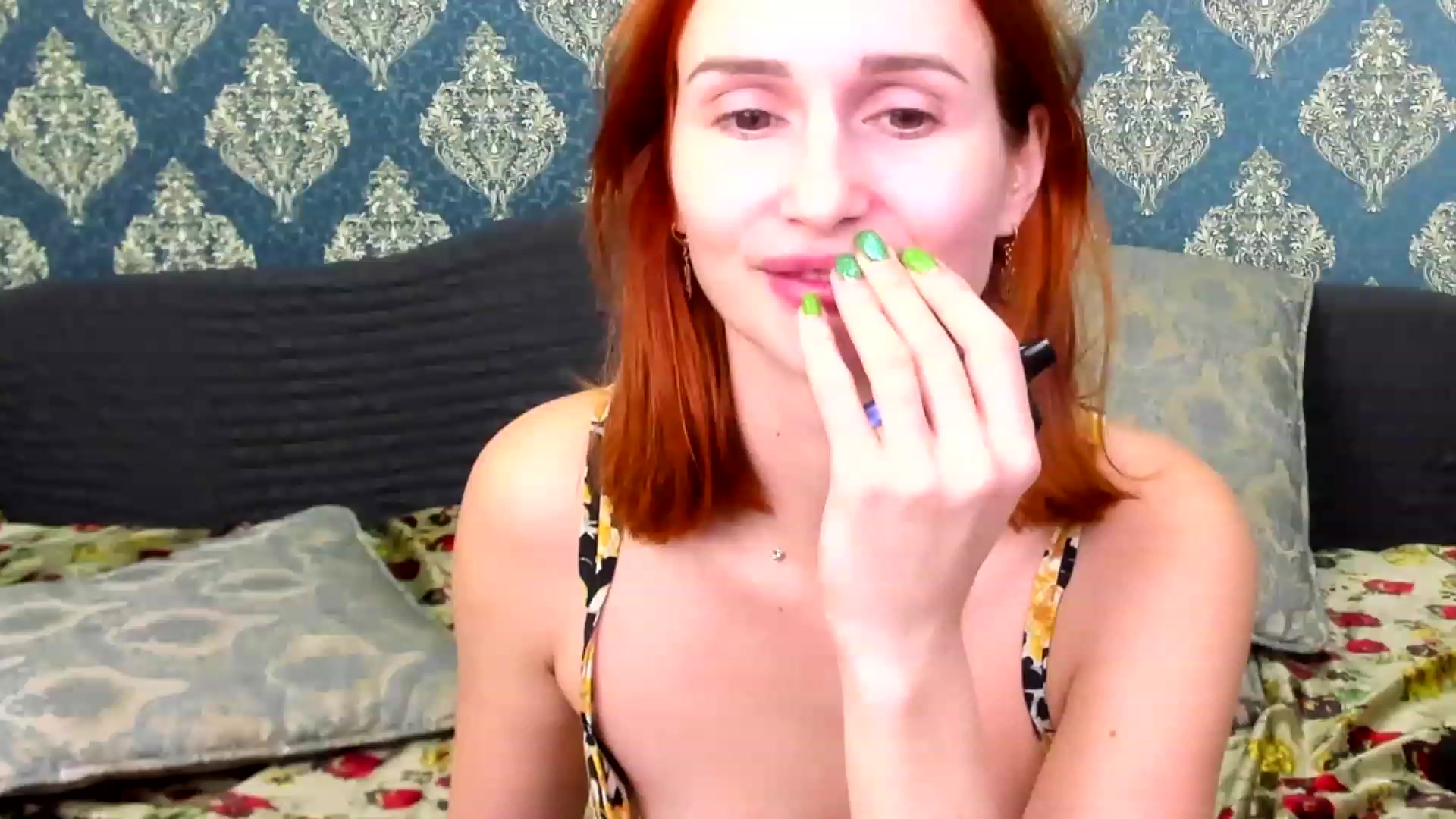 Gallery image thumbnail from White_Pie's myfreecams stream on, 12/01/2022, 09:57 image 4 of 20