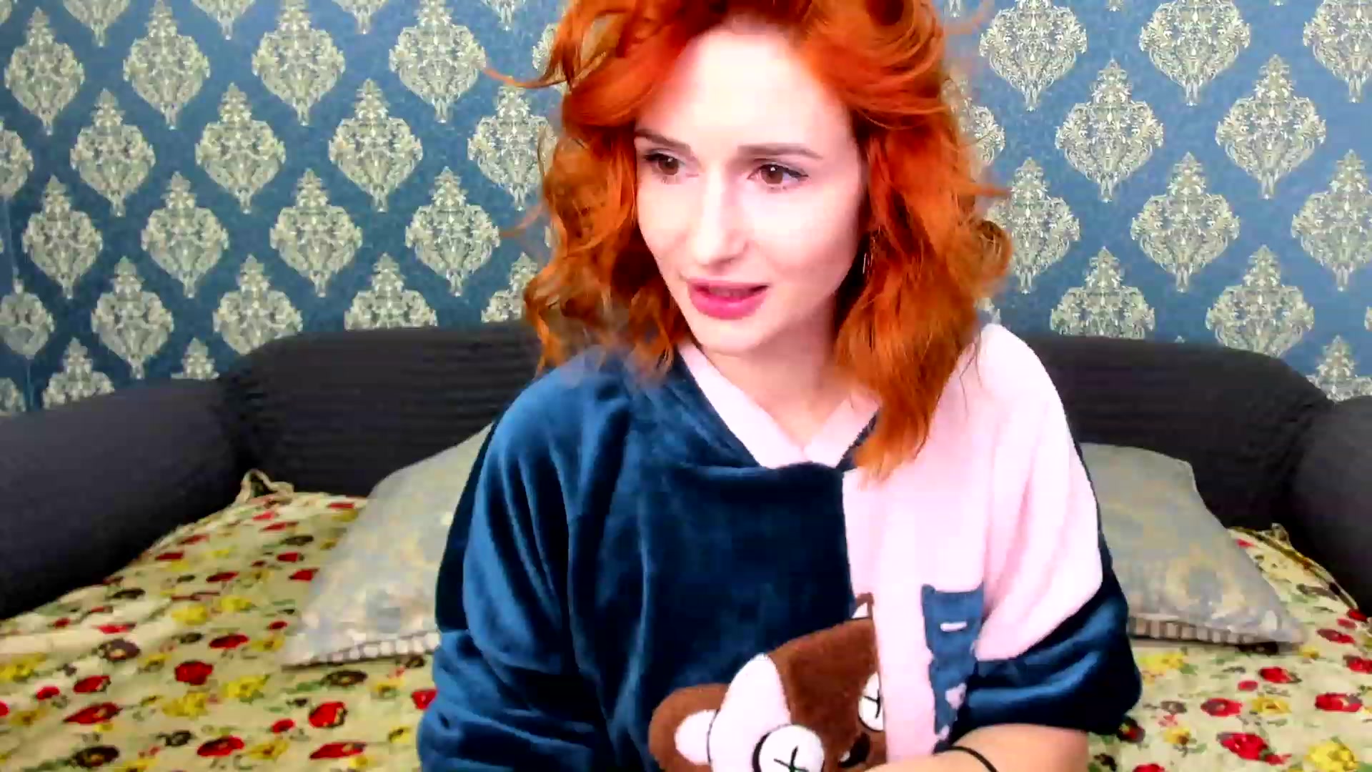 Gallery image thumbnail from White_Pie's myfreecams stream on, 12/05/2022, 08:03 image 14 of 20