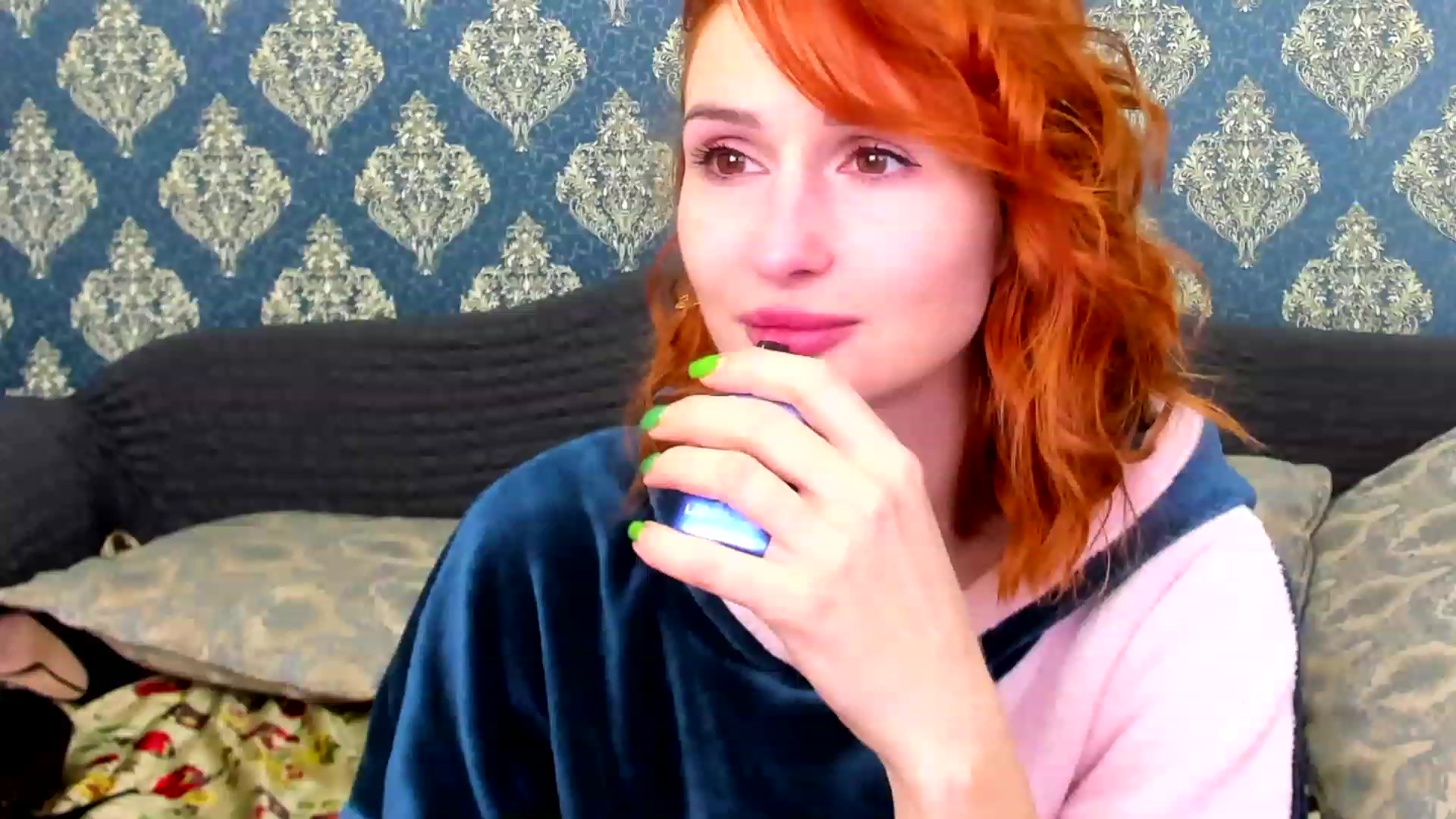 Gallery image thumbnail from White_Pie's myfreecams stream on, 12/05/2022, 10:17 image 14 of 20