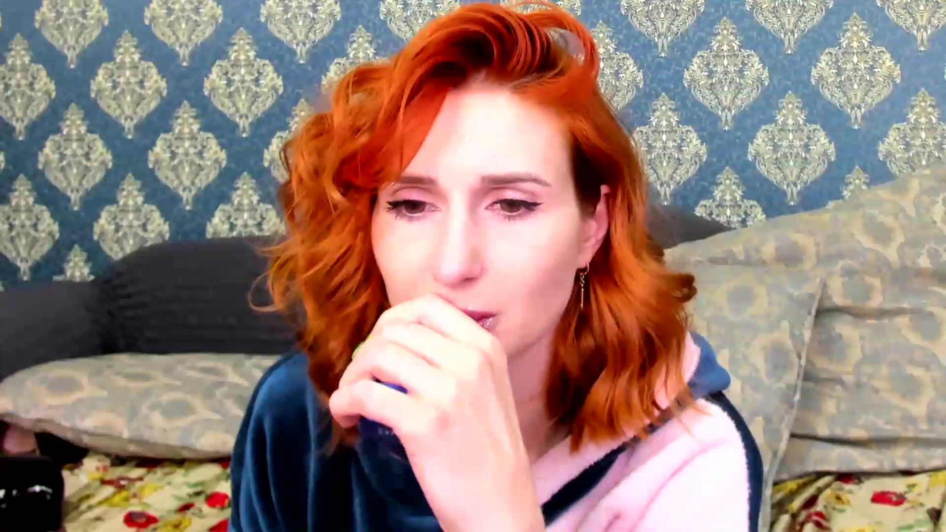 Gallery image thumbnail from White_Pie's myfreecams stream on, 12/05/2022, 14:04 image 8 of 20