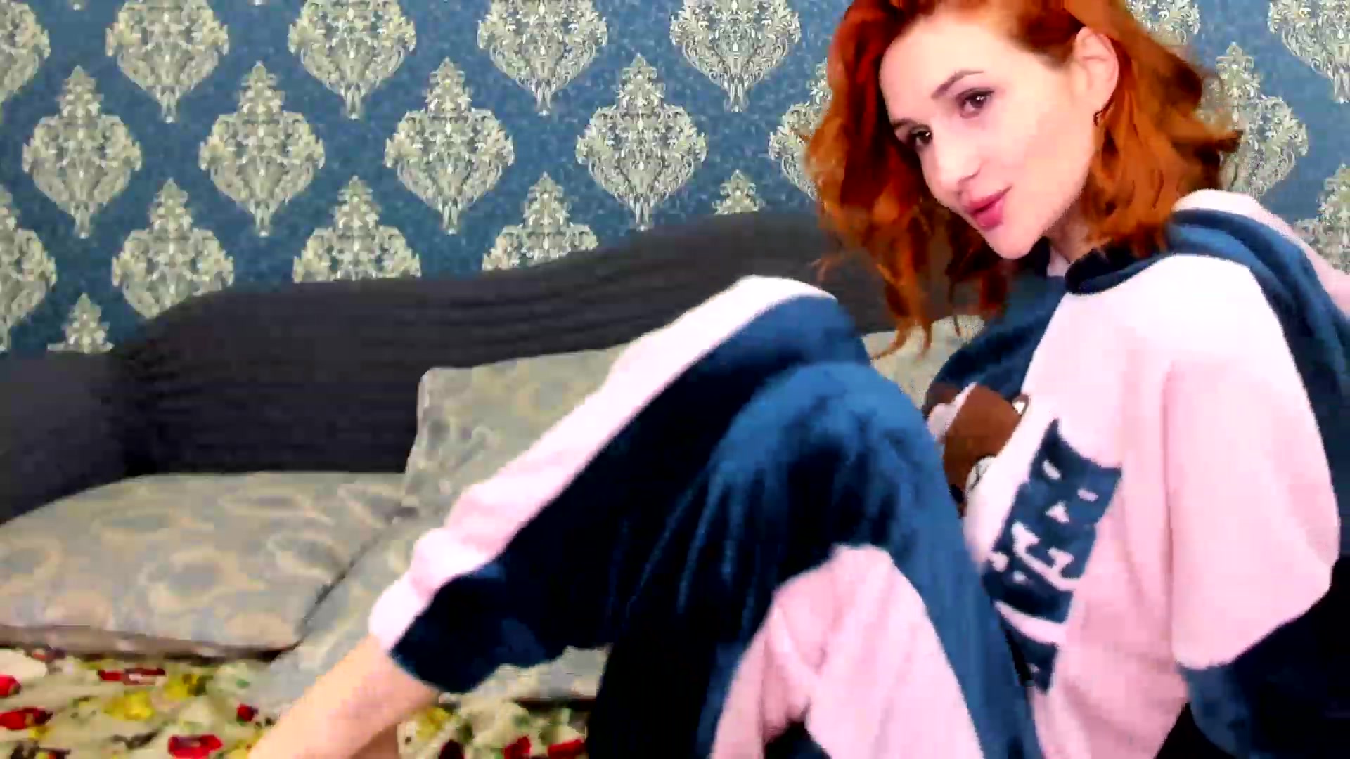Gallery image thumbnail from White_Pie's myfreecams stream on, 12/05/2022, 14:04 image 17 of 20