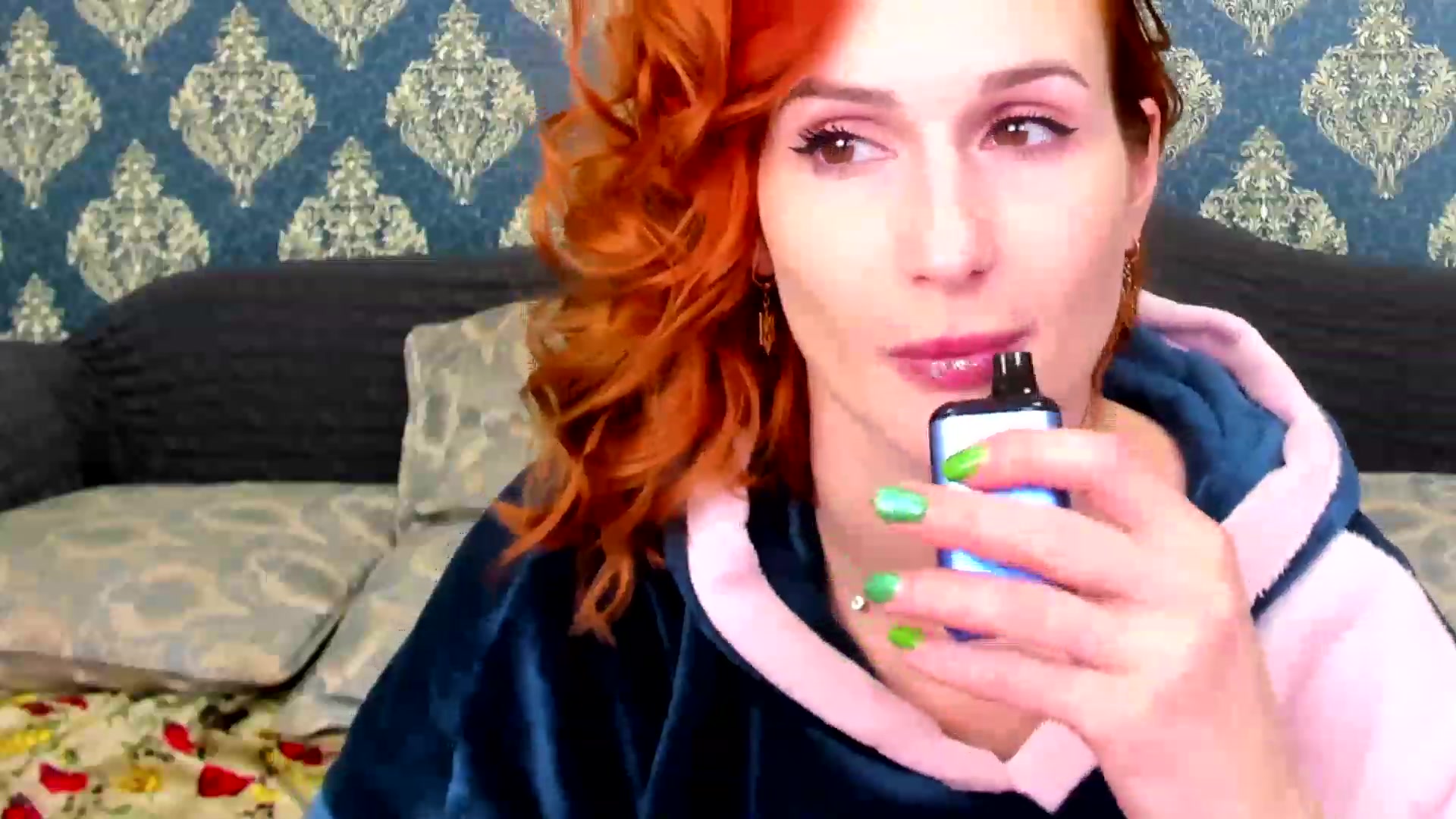 Gallery image thumbnail from White_Pie's myfreecams stream on, 12/05/2022, 14:04 image 14 of 20