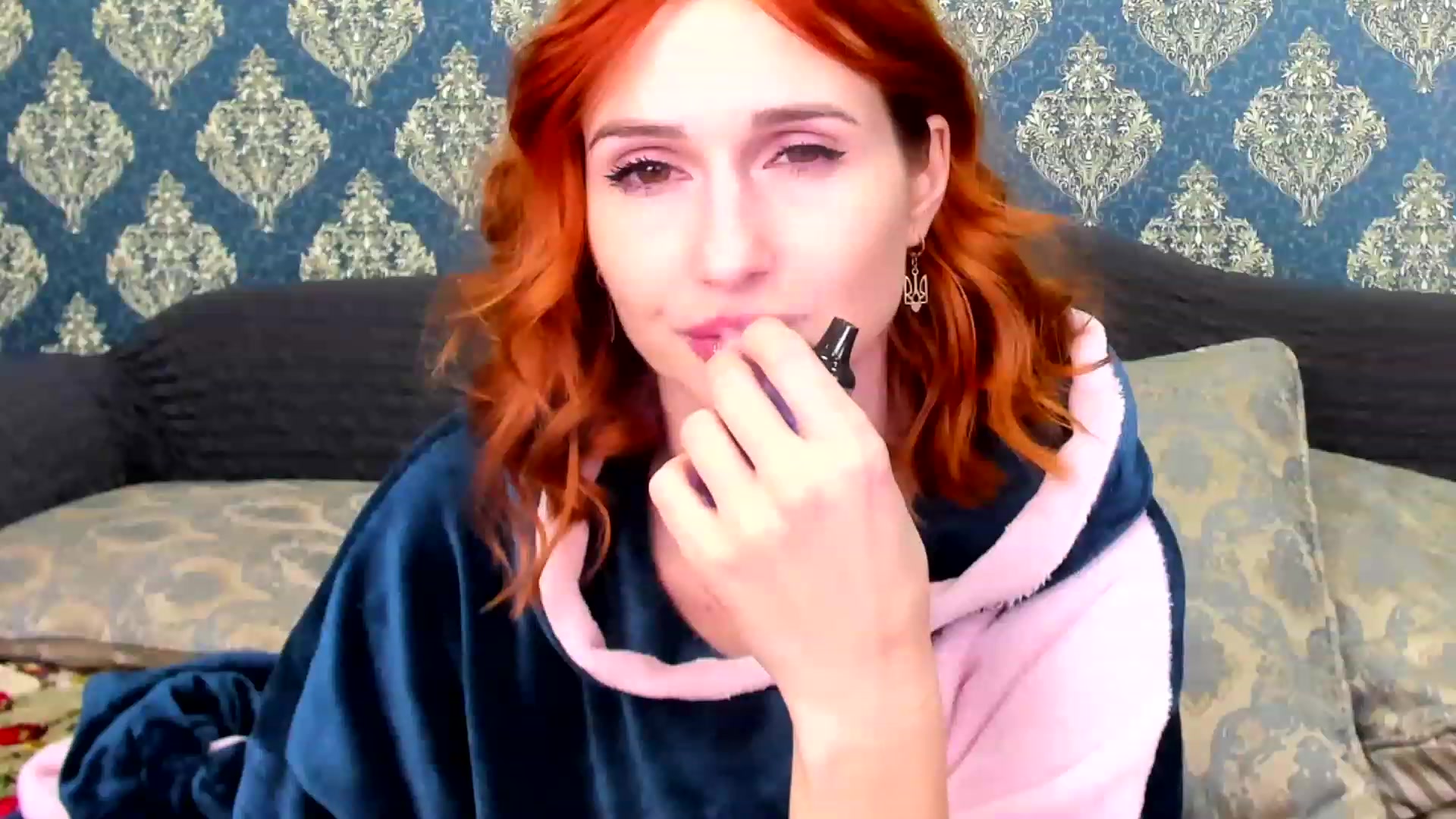 Gallery image thumbnail from White_Pie's myfreecams stream on, 12/05/2022, 14:20 image 4 of 20