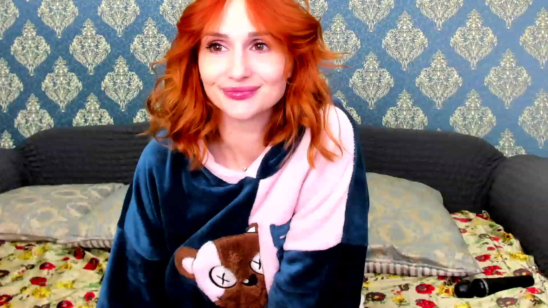 Gallery image thumbnail from White_Pie's myfreecams stream on, 12/05/2022, 17:35 image 9 of 20