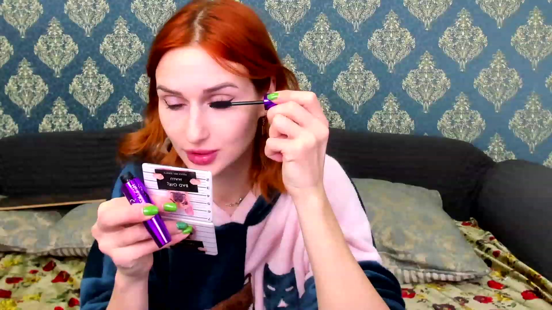 Gallery image thumbnail from White_Pie's myfreecams stream on, 12/06/2022, 09:30 image 4 of 20