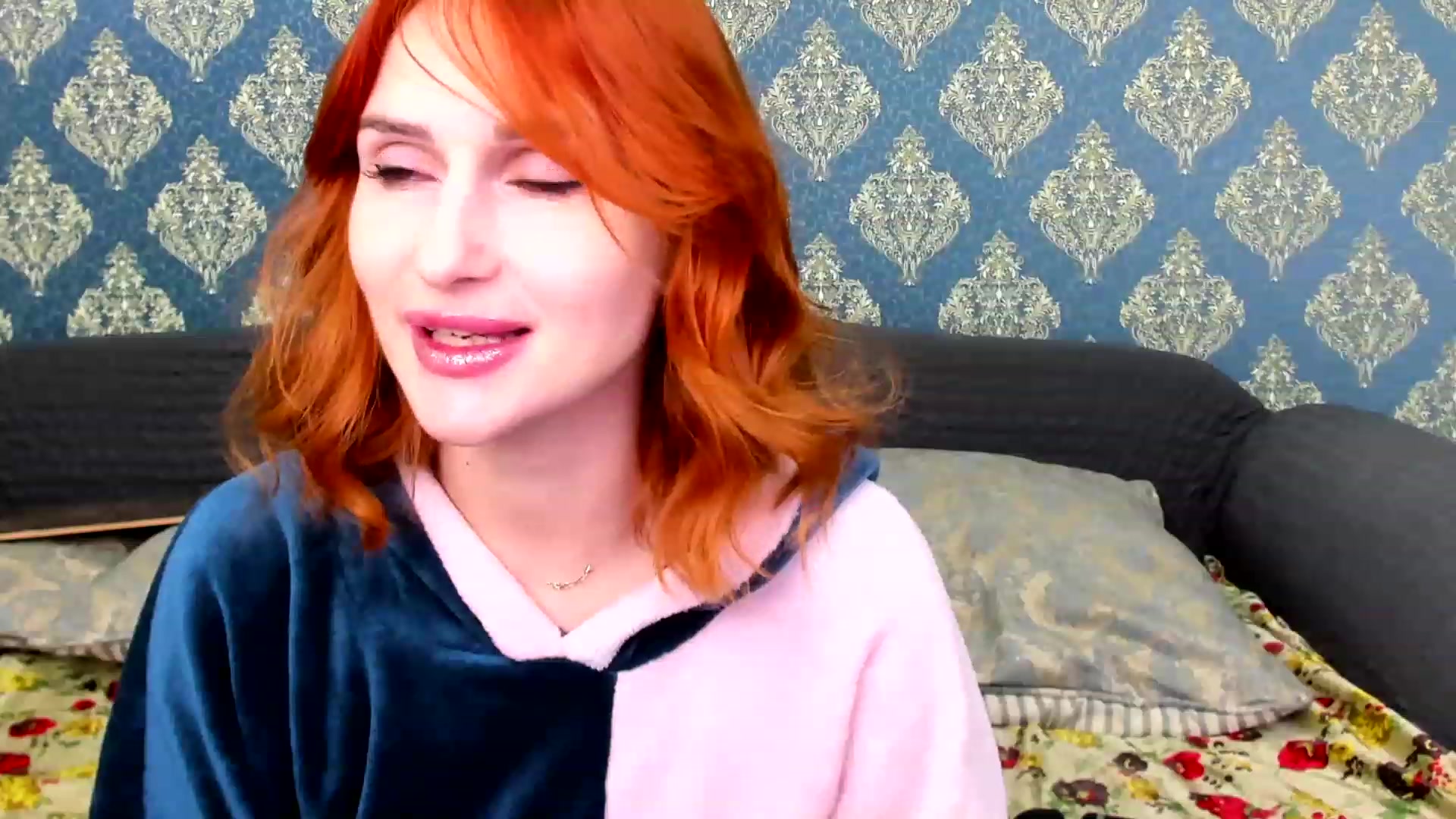 Gallery image thumbnail from White_Pie's myfreecams stream on, 12/06/2022, 09:30 image 12 of 20