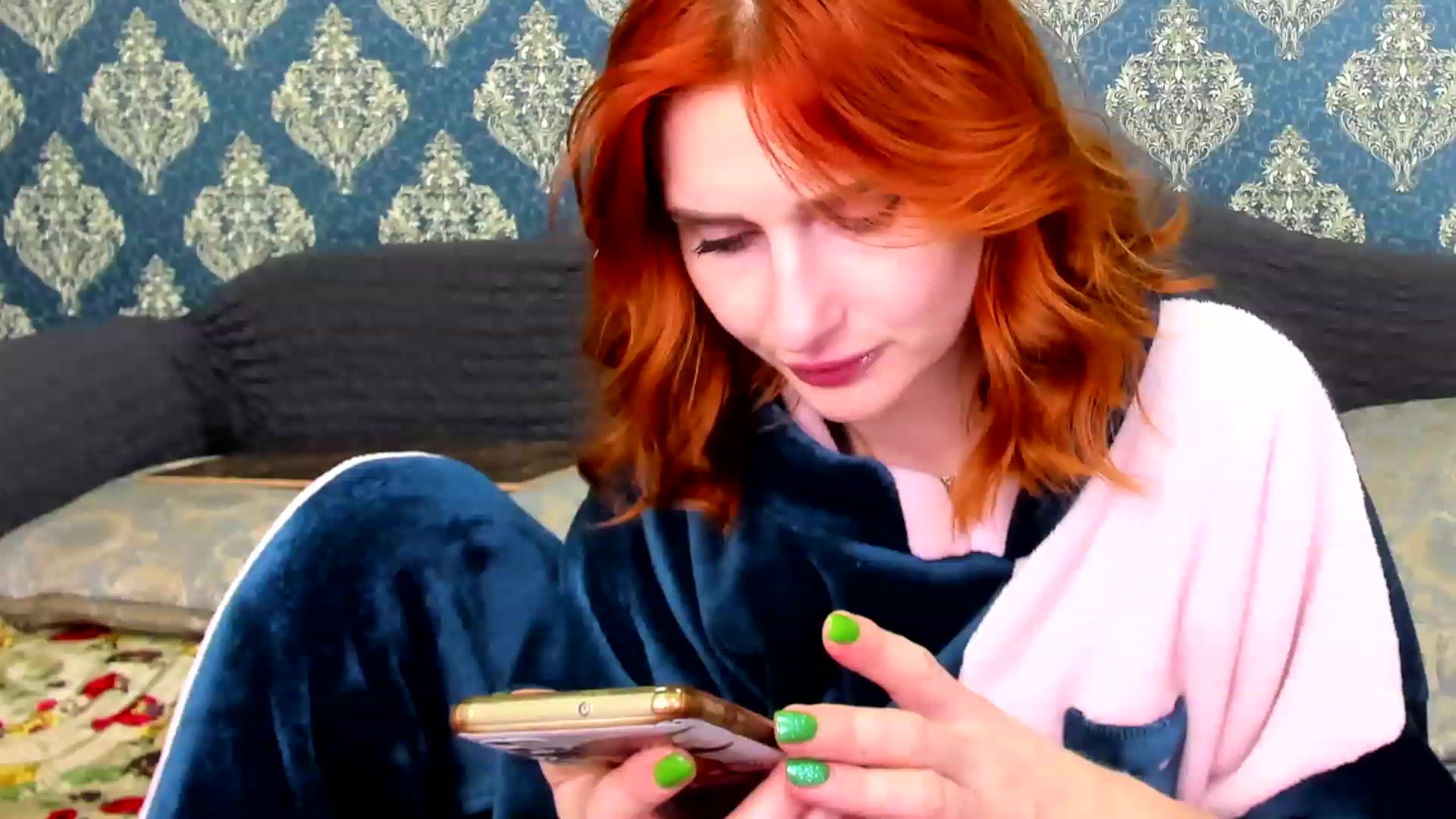 Gallery image thumbnail from White_Pie's myfreecams stream on, 12/06/2022, 13:26 image 4 of 20