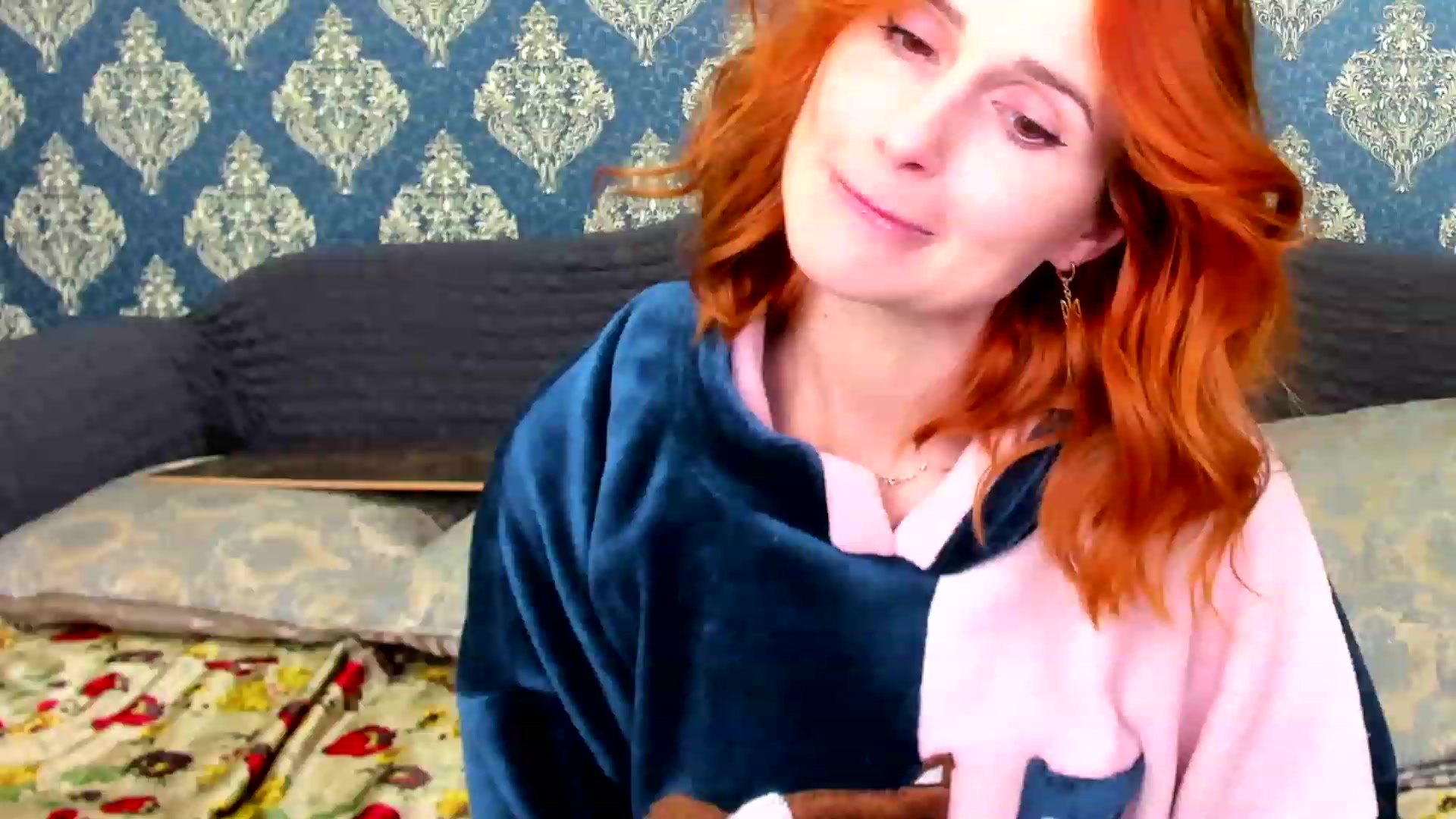 Gallery image thumbnail from White_Pie's myfreecams stream on, 12/06/2022, 13:26 image 7 of 20