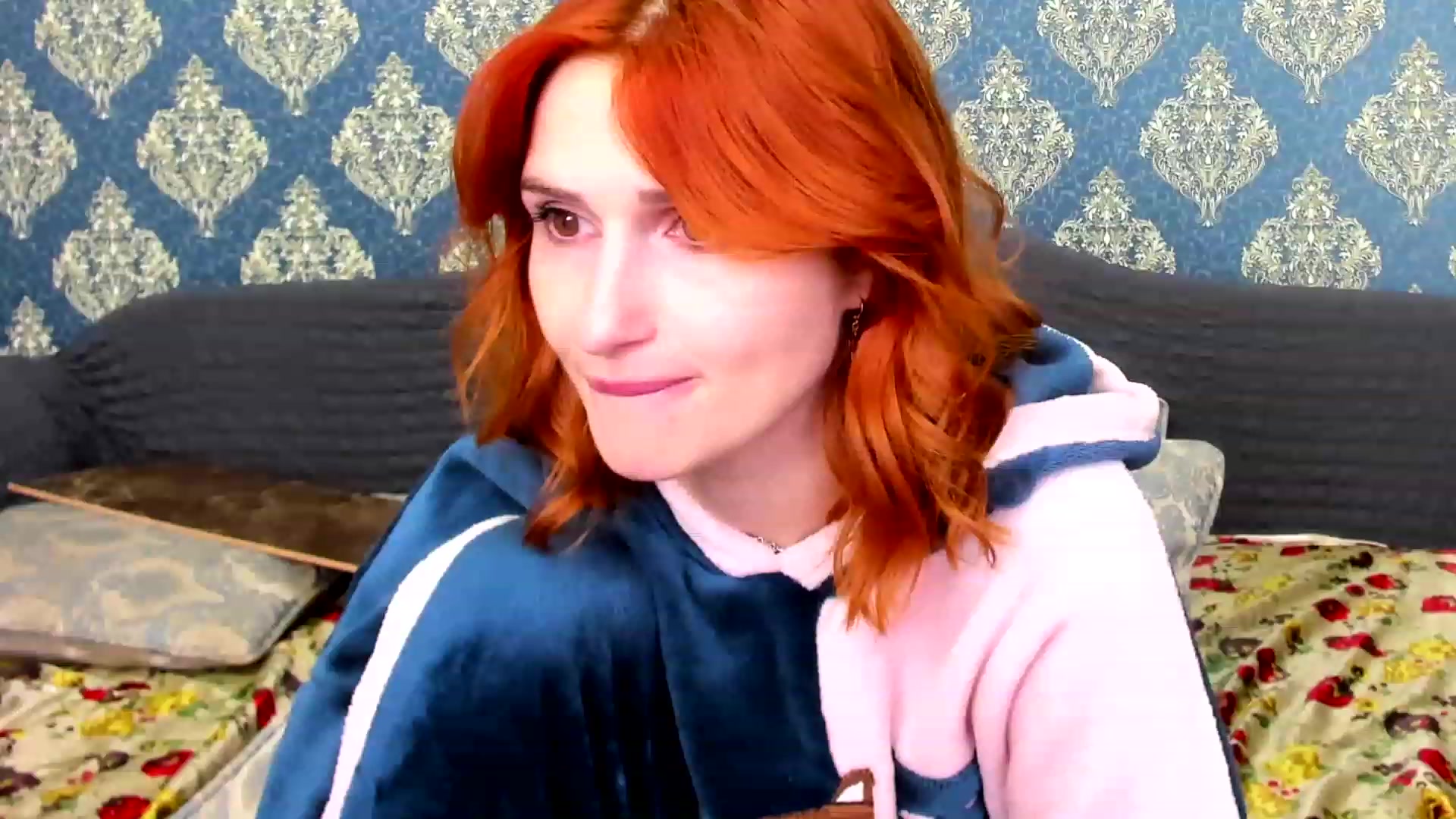 Gallery image thumbnail from White_Pie's myfreecams stream on, 12/06/2022, 15:08 image 17 of 20