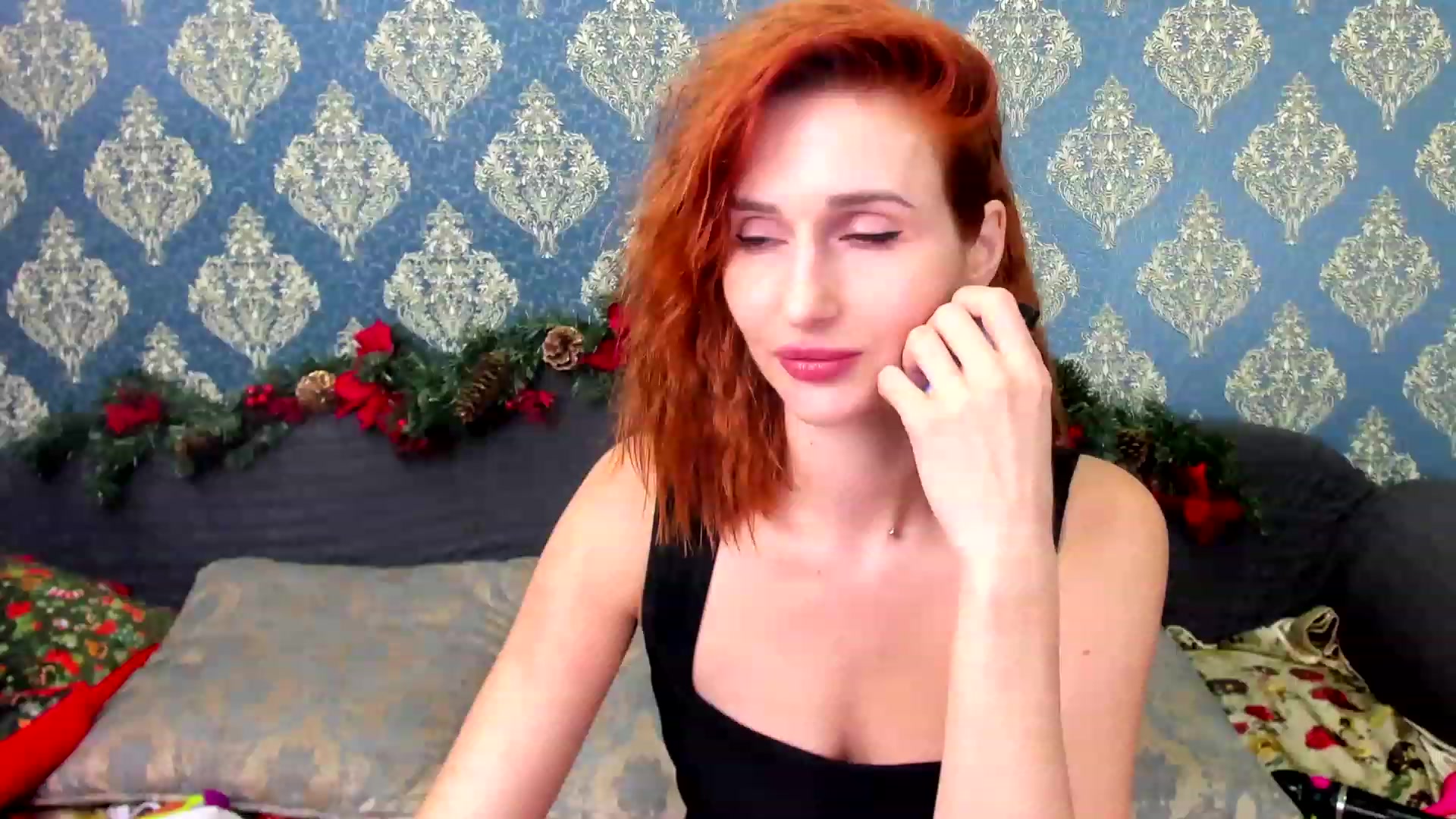 Gallery image thumbnail from White_Pie's myfreecams stream on, 12/17/2022, 13:03 image 6 of 20