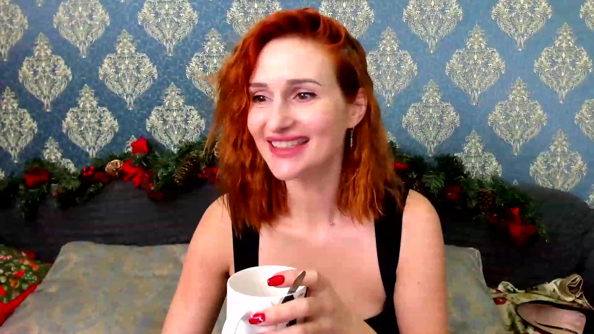 Gallery image thumbnail from White_Pie's myfreecams stream on, 12/17/2022, 13:03 image 3 of 20
