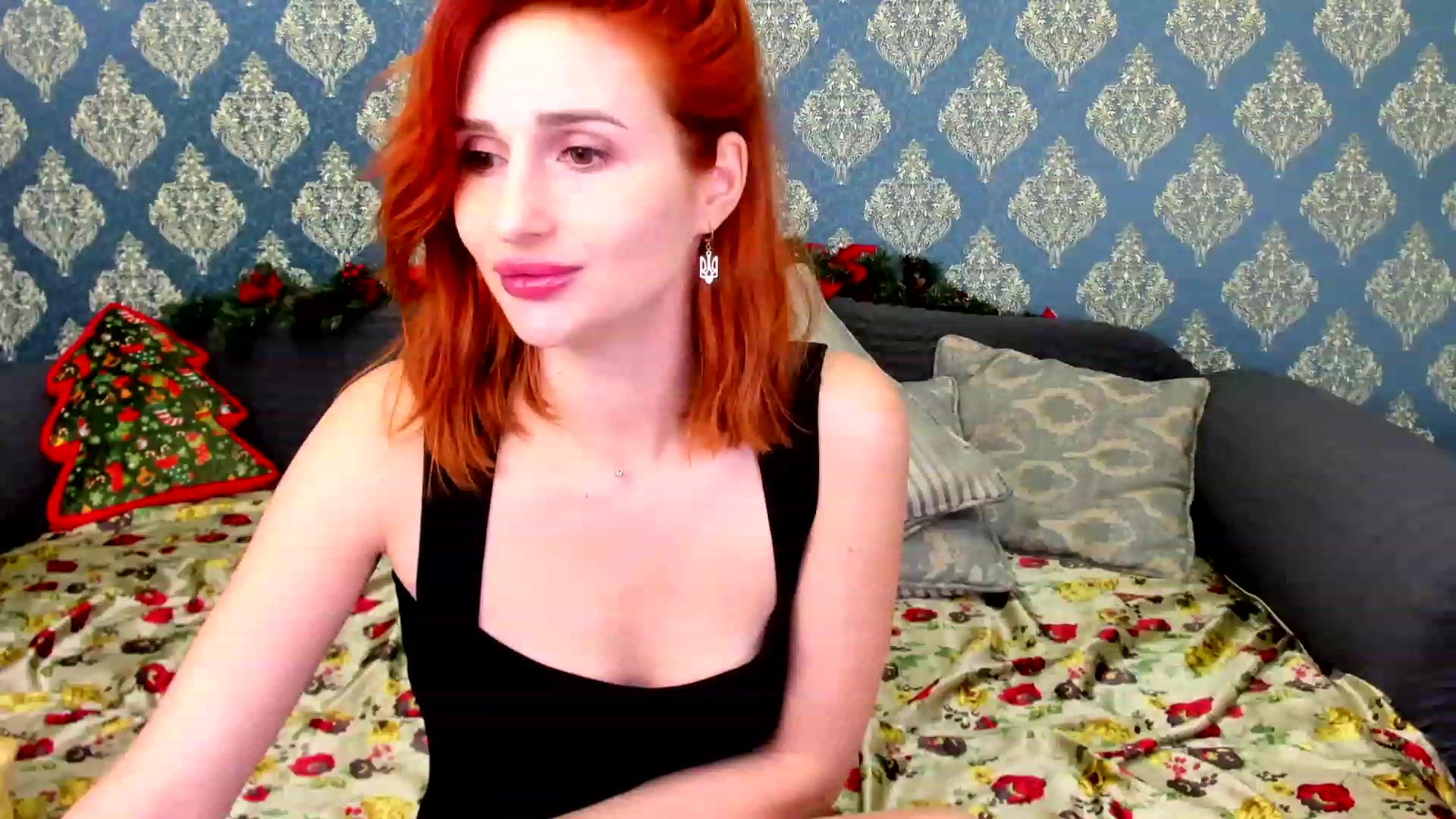 Gallery image thumbnail from White_Pie's myfreecams stream on, 12/19/2022, 09:20 image 8 of 20