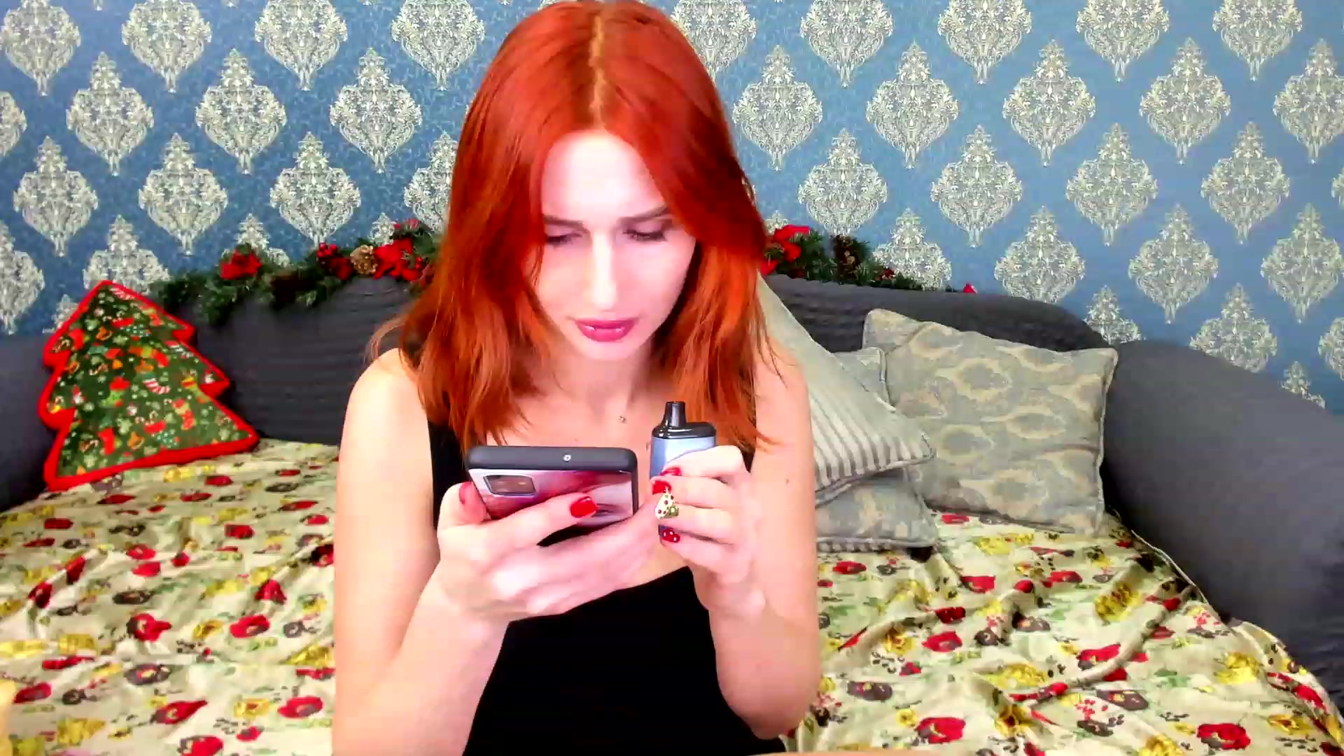 Gallery image thumbnail from White_Pie's myfreecams stream on, 12/19/2022, 09:20 image 5 of 20