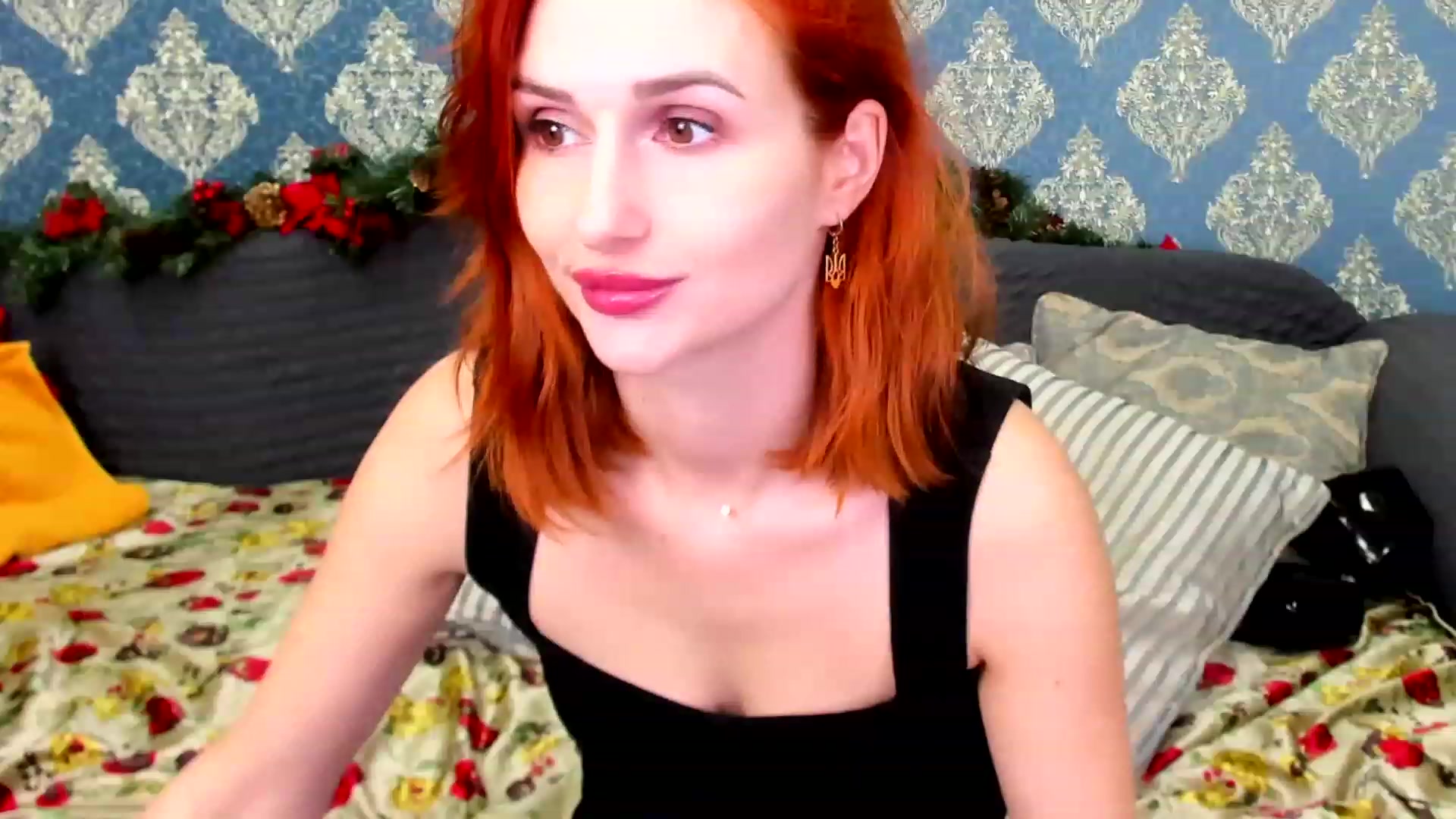 Gallery image thumbnail from White_Pie's myfreecams stream on, 12/19/2022, 10:28 image 18 of 20