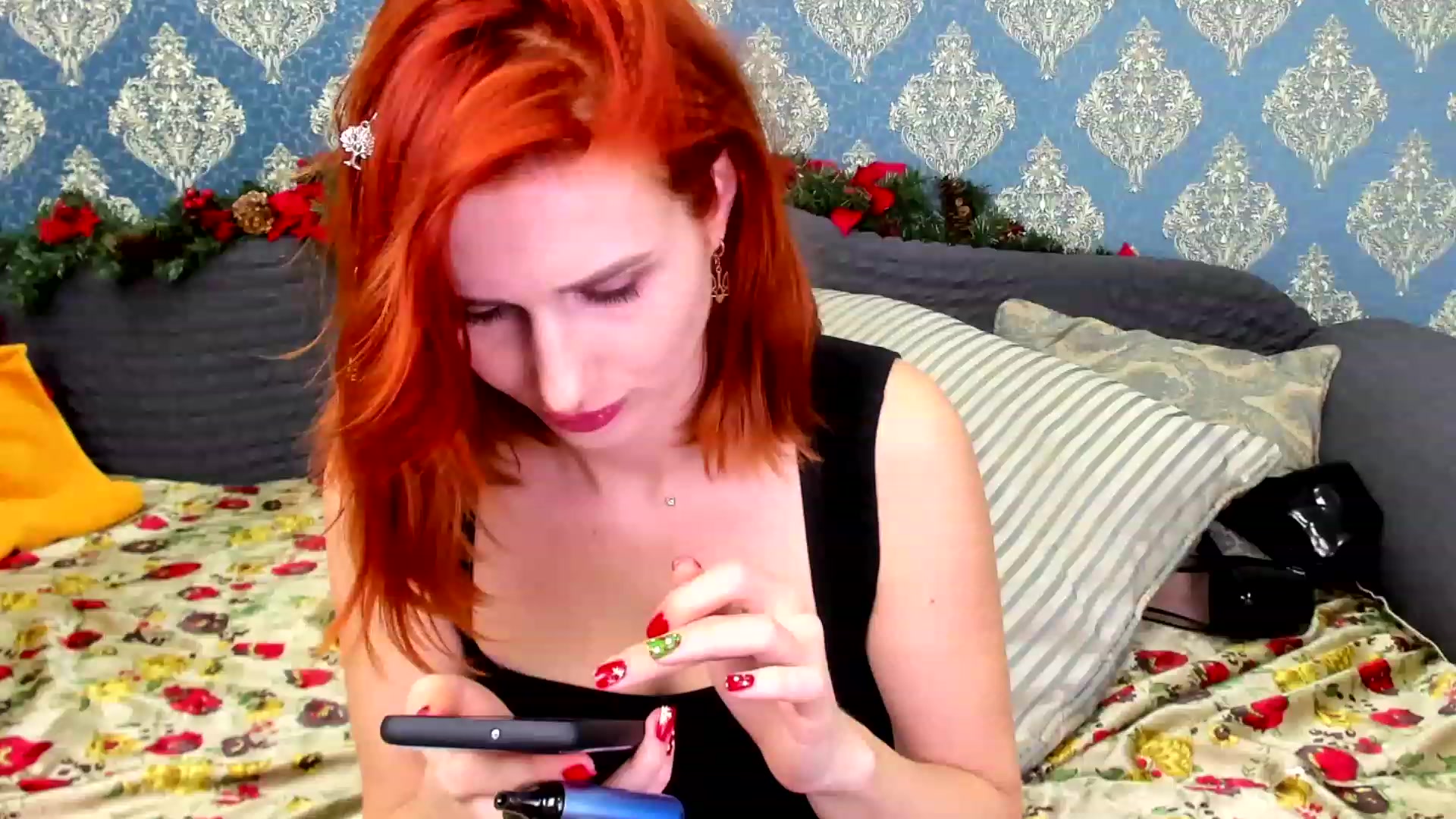 Gallery image thumbnail from White_Pie's myfreecams stream on, 12/19/2022, 10:28 image 2 of 20