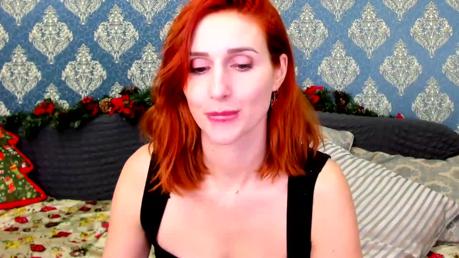 Gallery image thumbnail from White_Pie's myfreecams stream on, 12/19/2022, 15:01 image 11 of 20