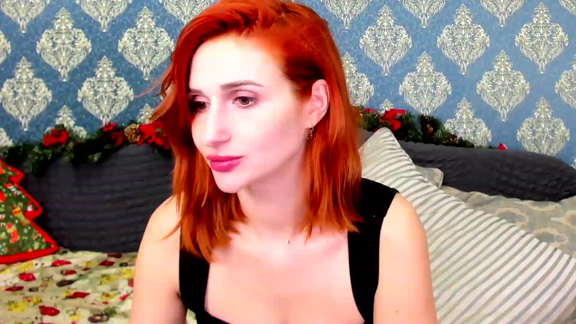 Gallery image thumbnail from White_Pie's myfreecams stream on, 12/19/2022, 15:01 image 12 of 20