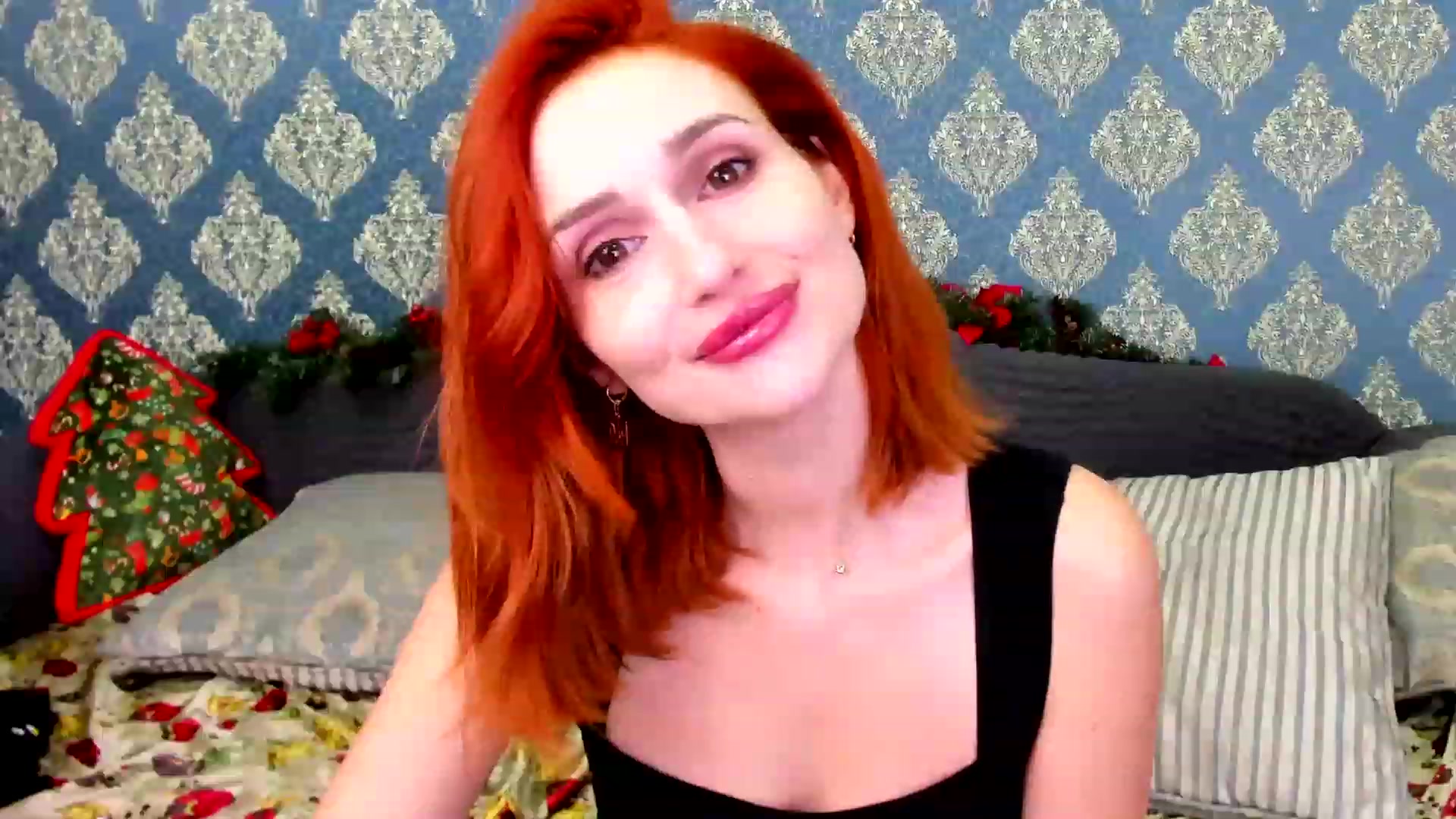 Gallery image thumbnail from White_Pie's myfreecams stream on, 12/19/2022, 17:35 image 7 of 20