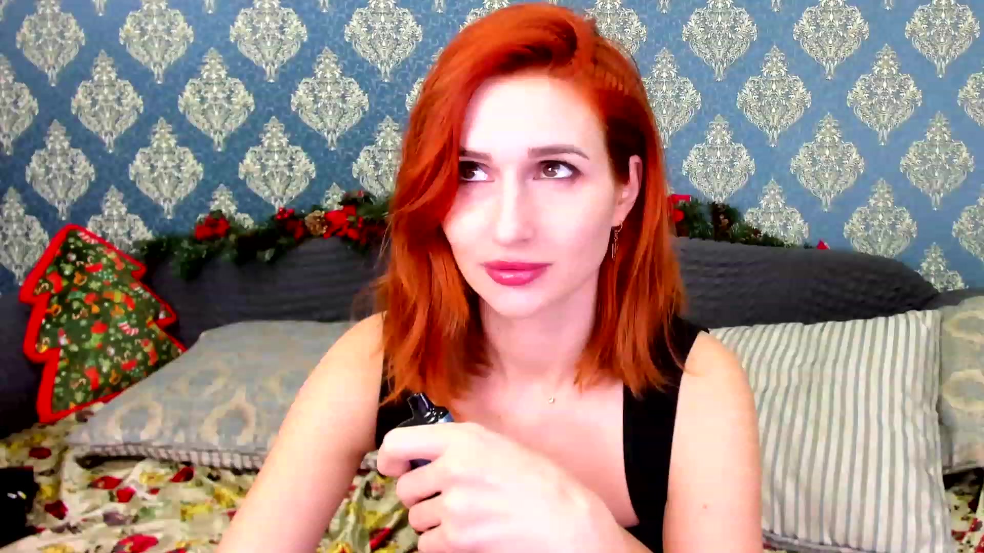 Gallery image thumbnail from White_Pie's myfreecams stream on, 12/19/2022, 17:35 image 10 of 20