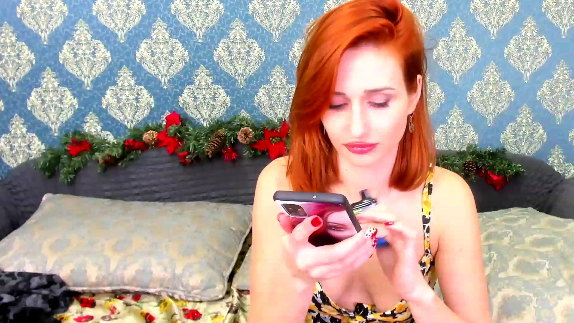 Gallery image thumbnail from White_Pie's myfreecams stream on, 12/22/2022, 13:03 image 15 of 20