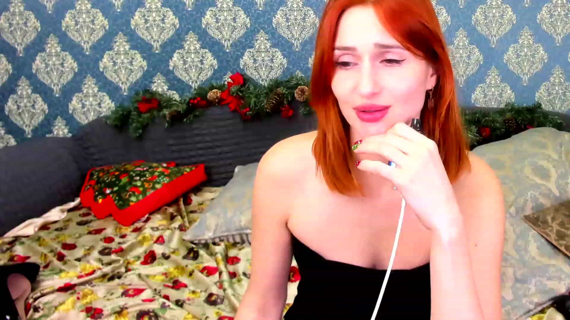 Gallery image thumbnail from White_Pie's myfreecams stream on, 12/23/2022, 10:48 image 15 of 20