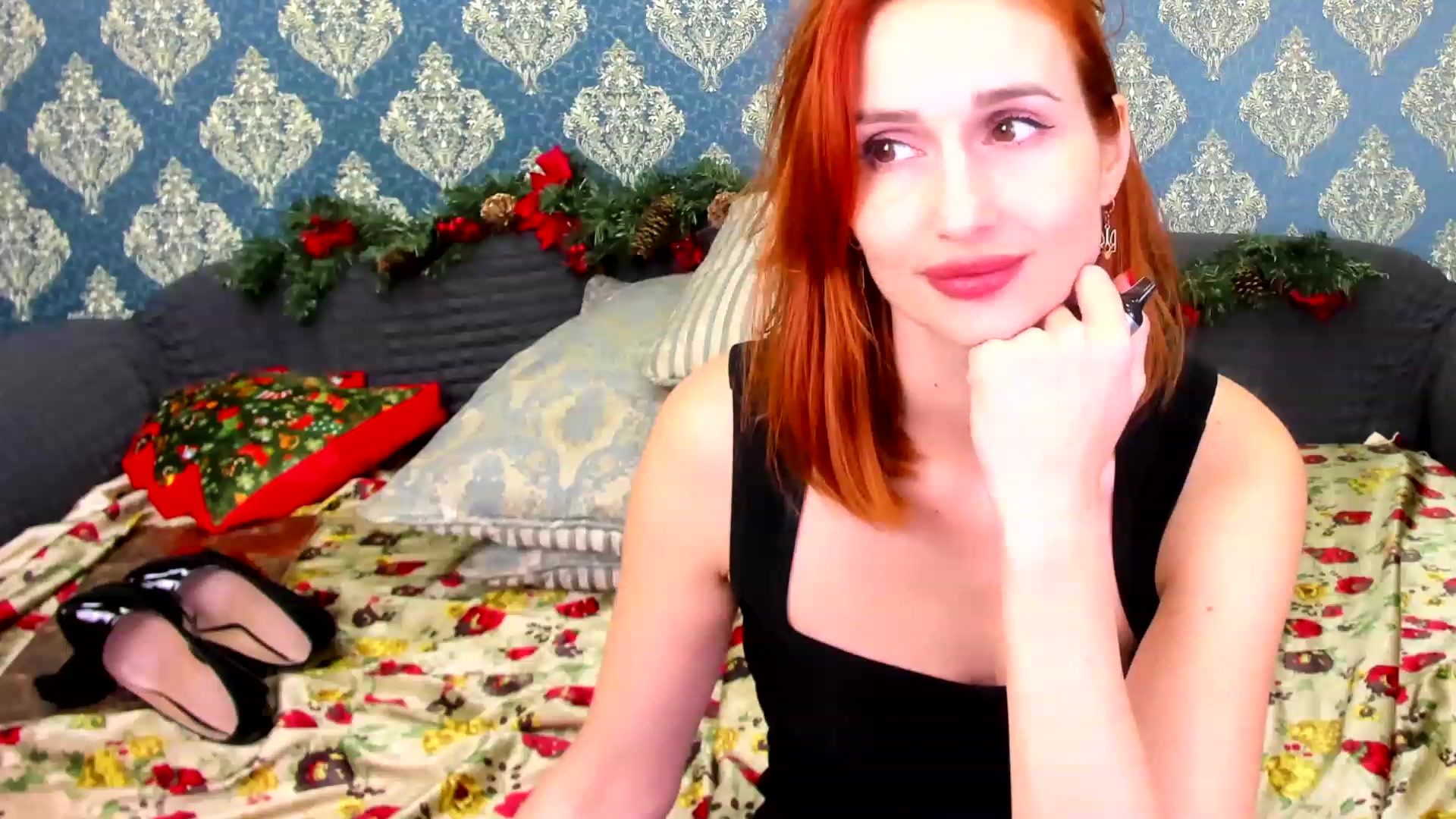 Gallery image thumbnail from White_Pie's myfreecams stream on, 12/23/2022, 14:36 image 14 of 20