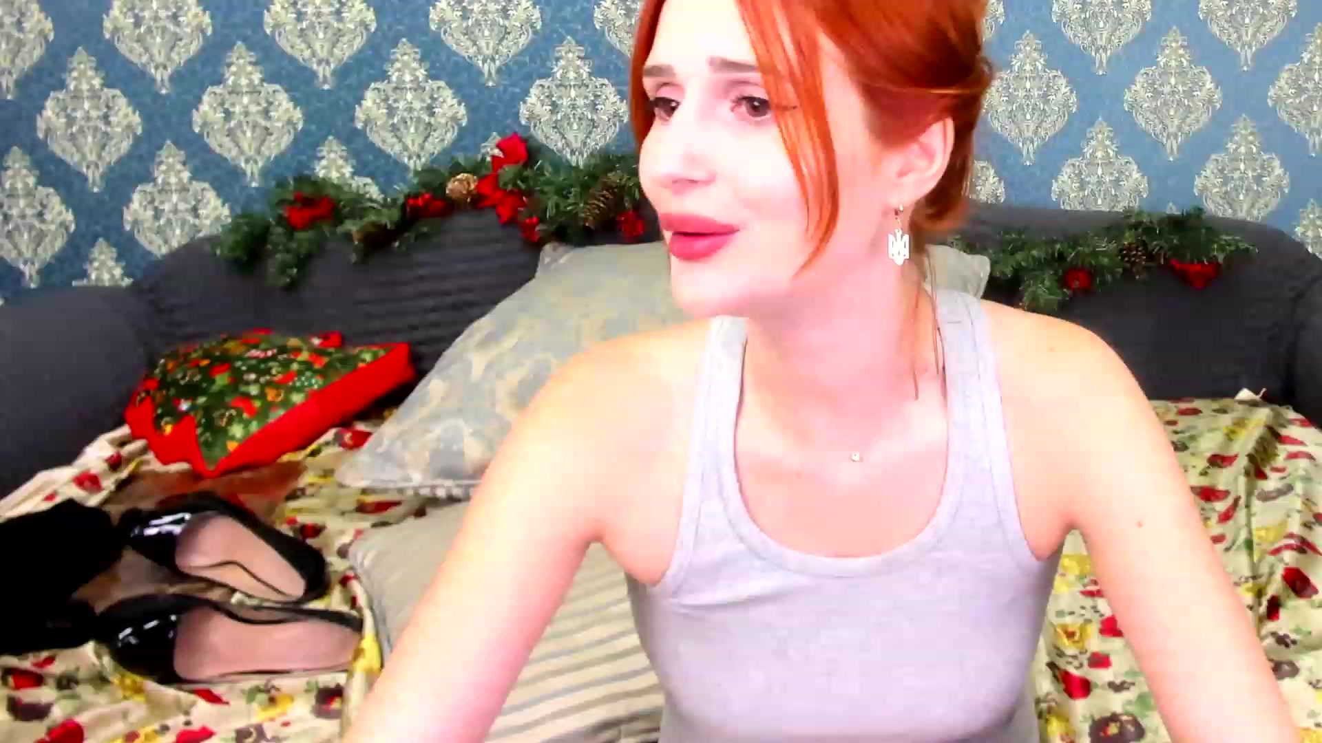 Gallery image thumbnail from White_Pie's myfreecams stream on, 12/23/2022, 17:10 image 15 of 20