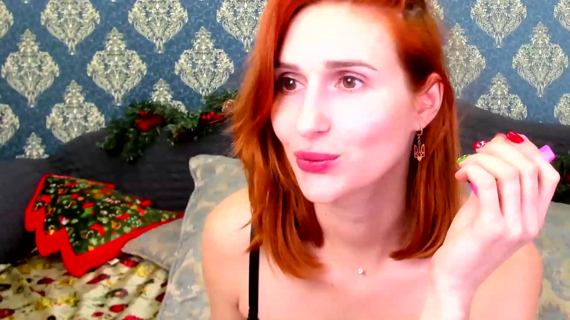 Gallery image thumbnail from White_Pie's myfreecams stream on, 12/26/2022, 17:35 image 9 of 20