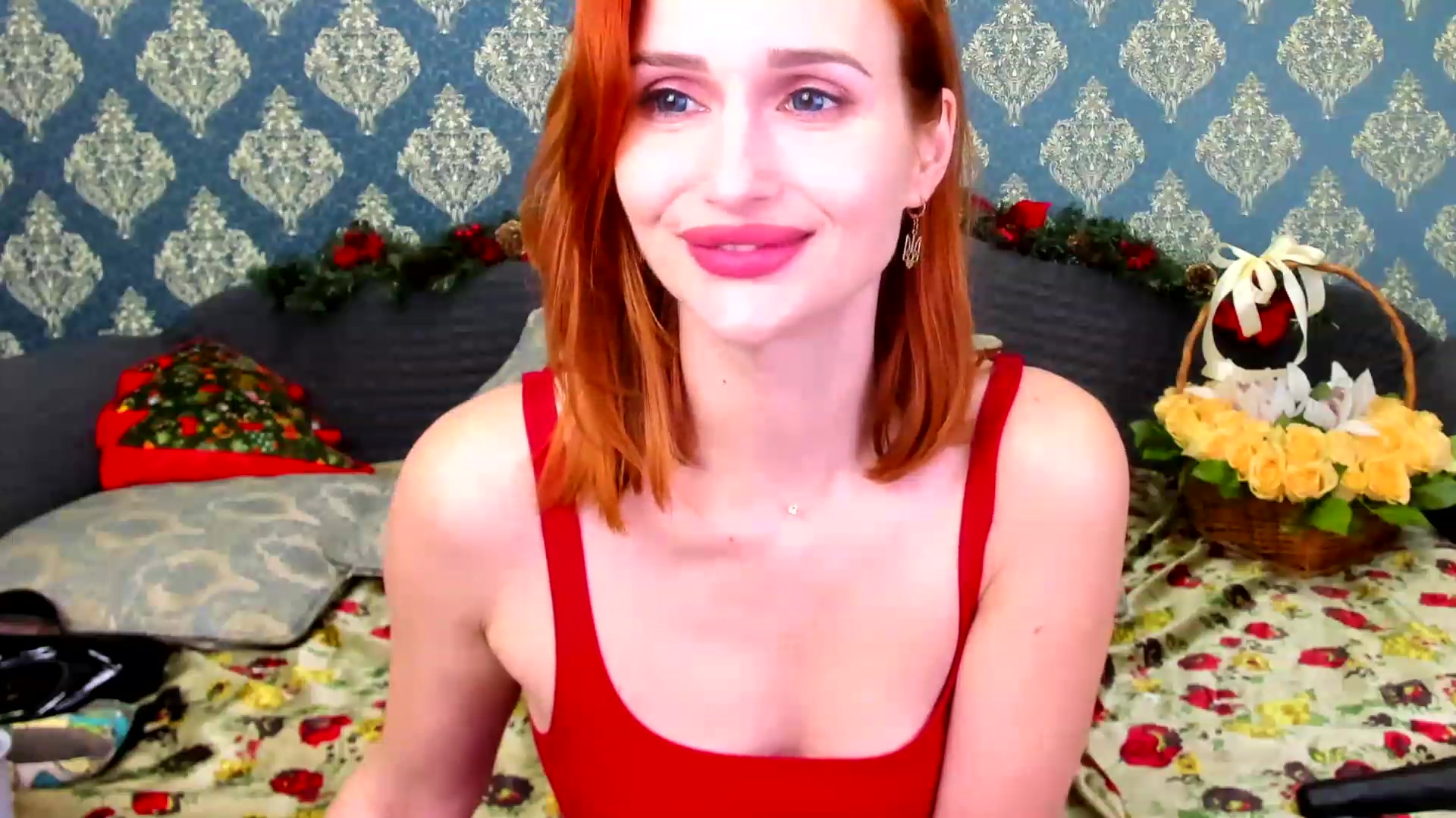 Gallery image thumbnail from White_Pie's myfreecams stream on, 12/27/2022, 16:47 image 12 of 20