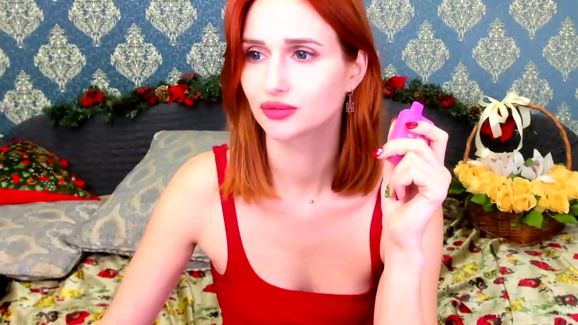 Gallery image thumbnail from White_Pie's myfreecams stream on, 12/27/2022, 17:42 image 1 of 20