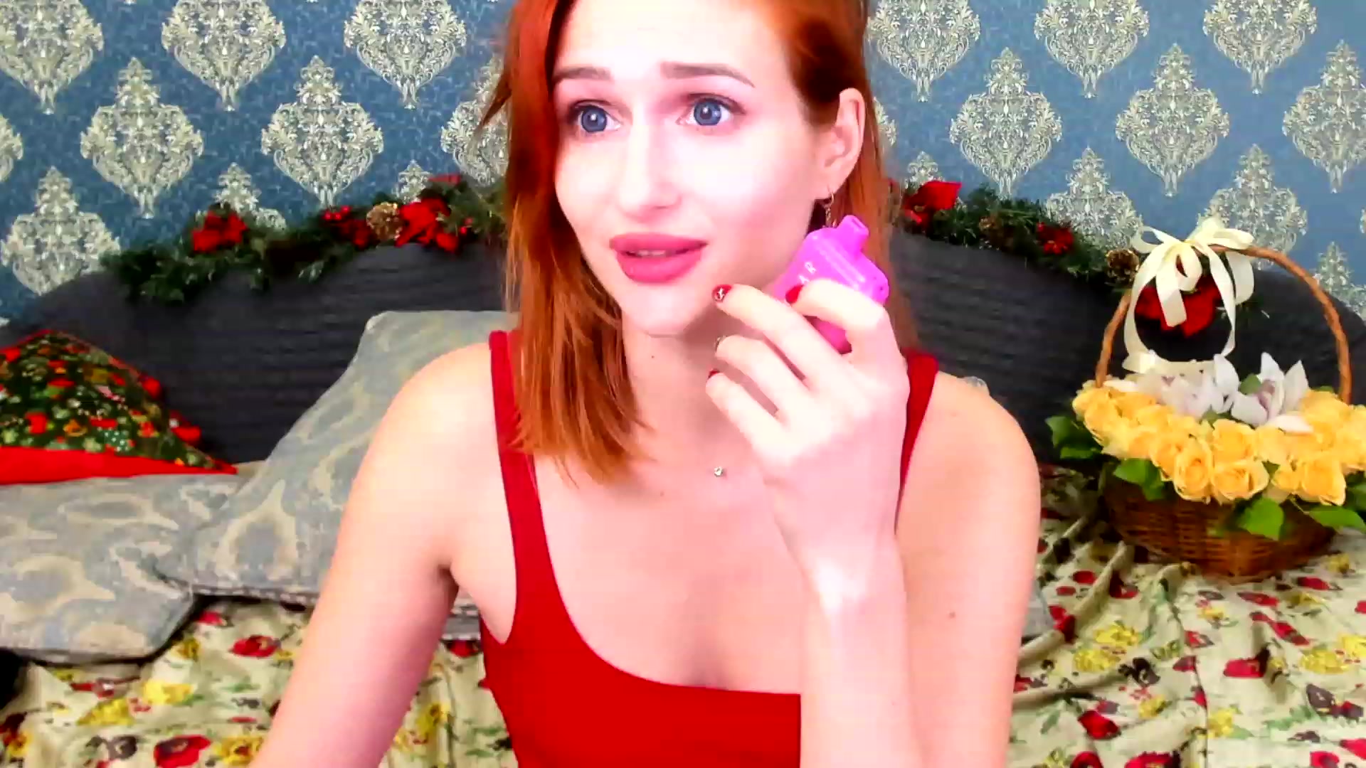 Gallery image thumbnail from White_Pie's myfreecams stream on, 12/27/2022, 17:42 image 6 of 20