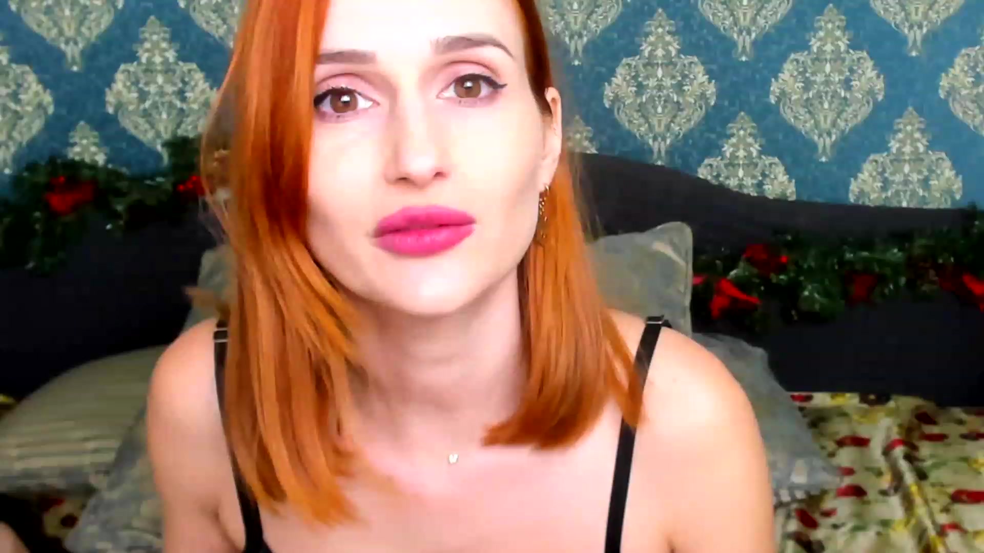 Gallery image thumbnail from White_Pie's myfreecams stream on, 01/06/2023, 17:59 image 7 of 20
