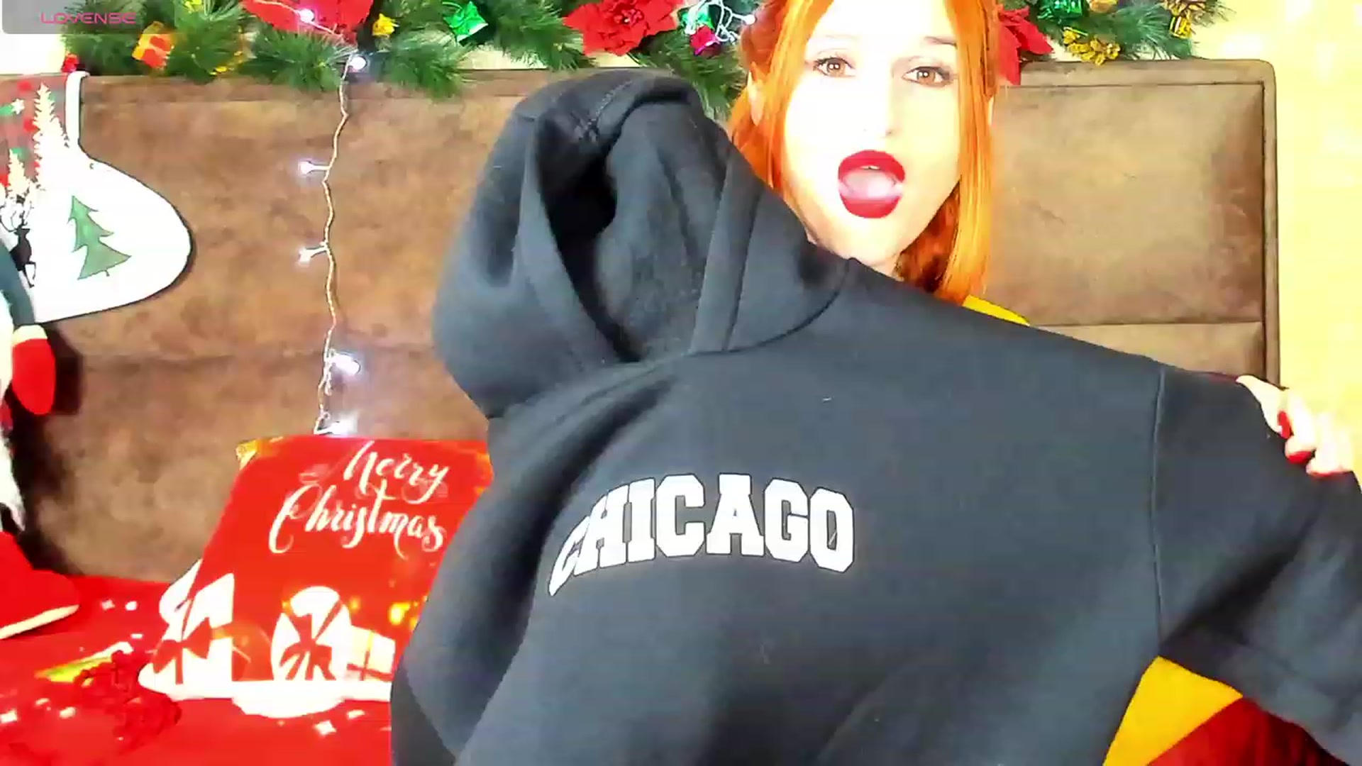 Gallery image thumbnail from White_Pie's myfreecams stream on, 12/25/2023, 18:11 image 15 of 20